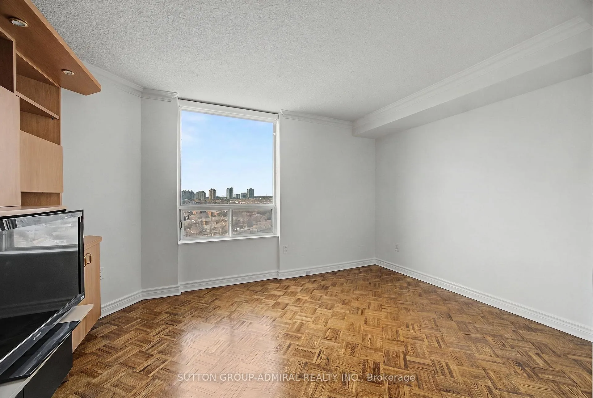 Photo 13 of Unit 1402, 343 Clark Avenue W, Vaughan, Crestwood-Springfarm-Yorkhill — HOMEH