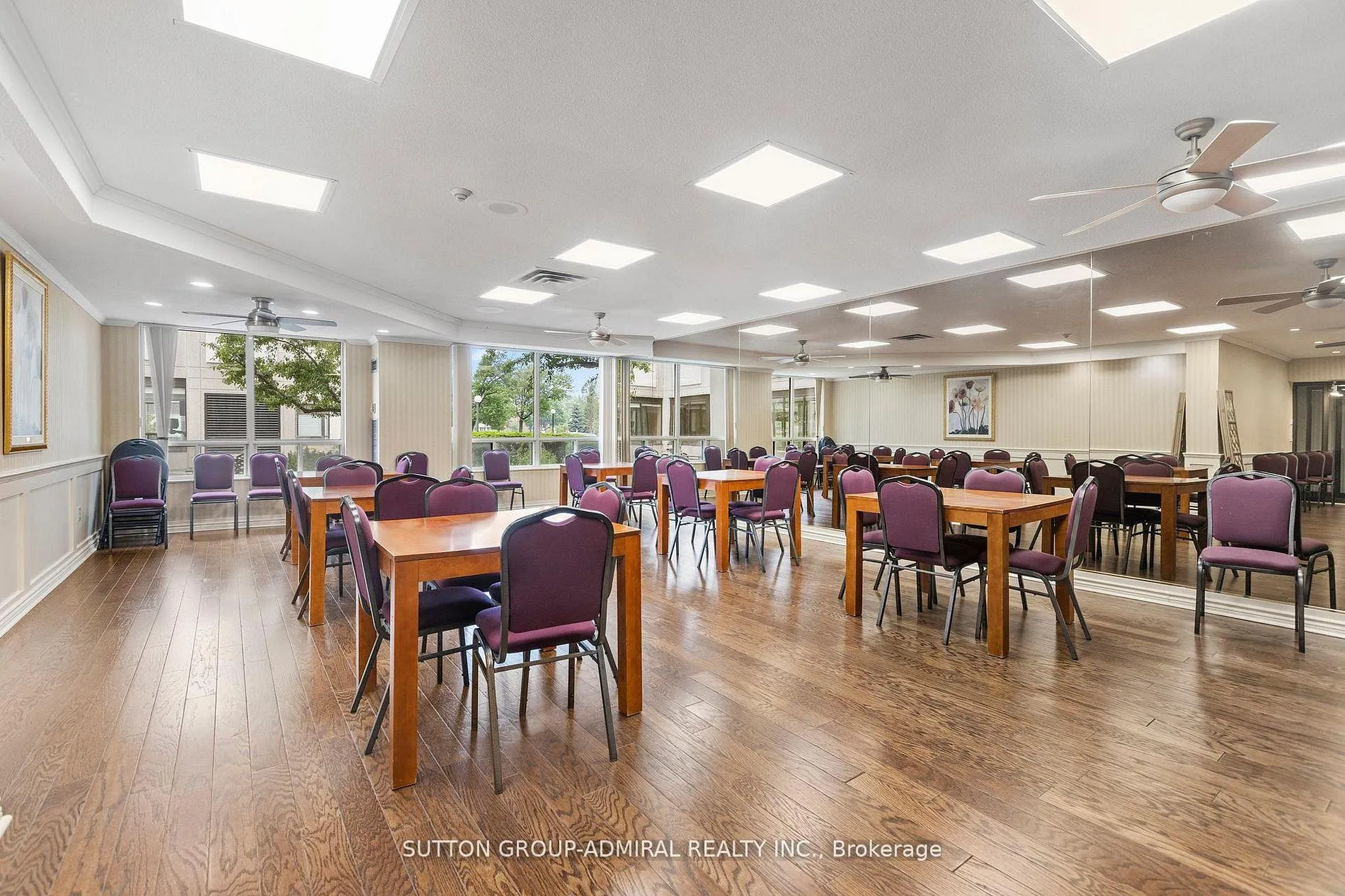 Photo 26 of Unit 1402, 343 Clark Avenue W, Vaughan, Crestwood-Springfarm-Yorkhill — HOMEH