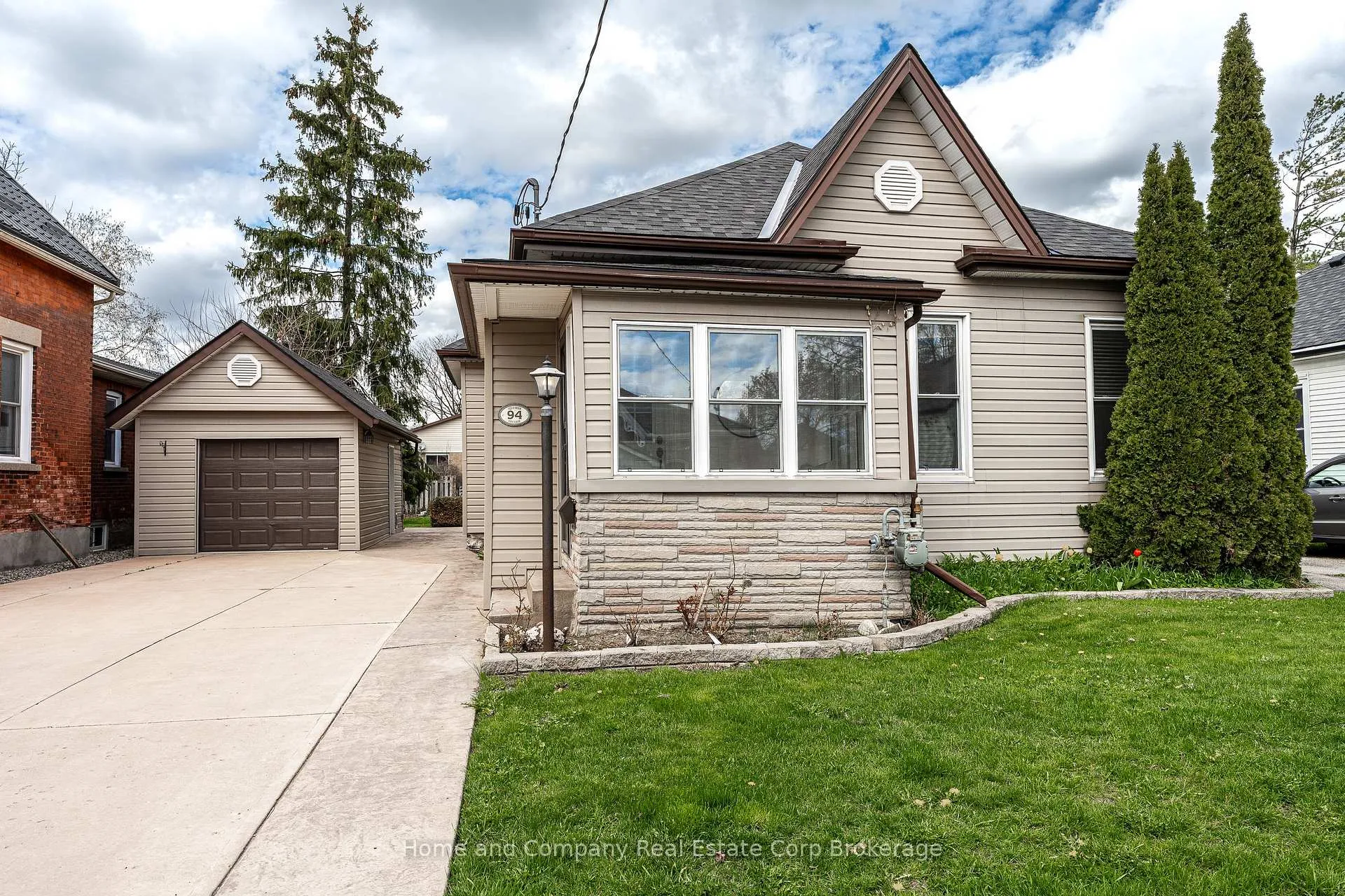 Photo 2 of 94 Milton Street, Stratford — HOMEH