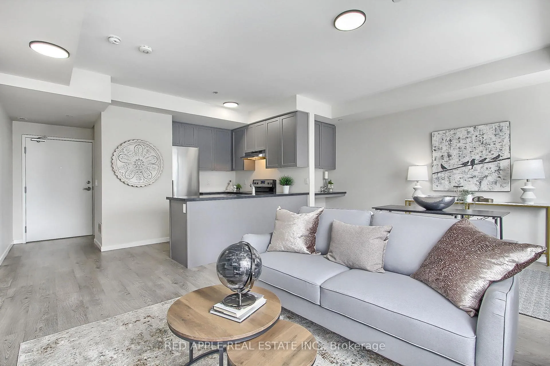 Photo 6 of Unit 110, 600 Alex Gardner Circle, Aurora, Aurora Village — HOMEH
