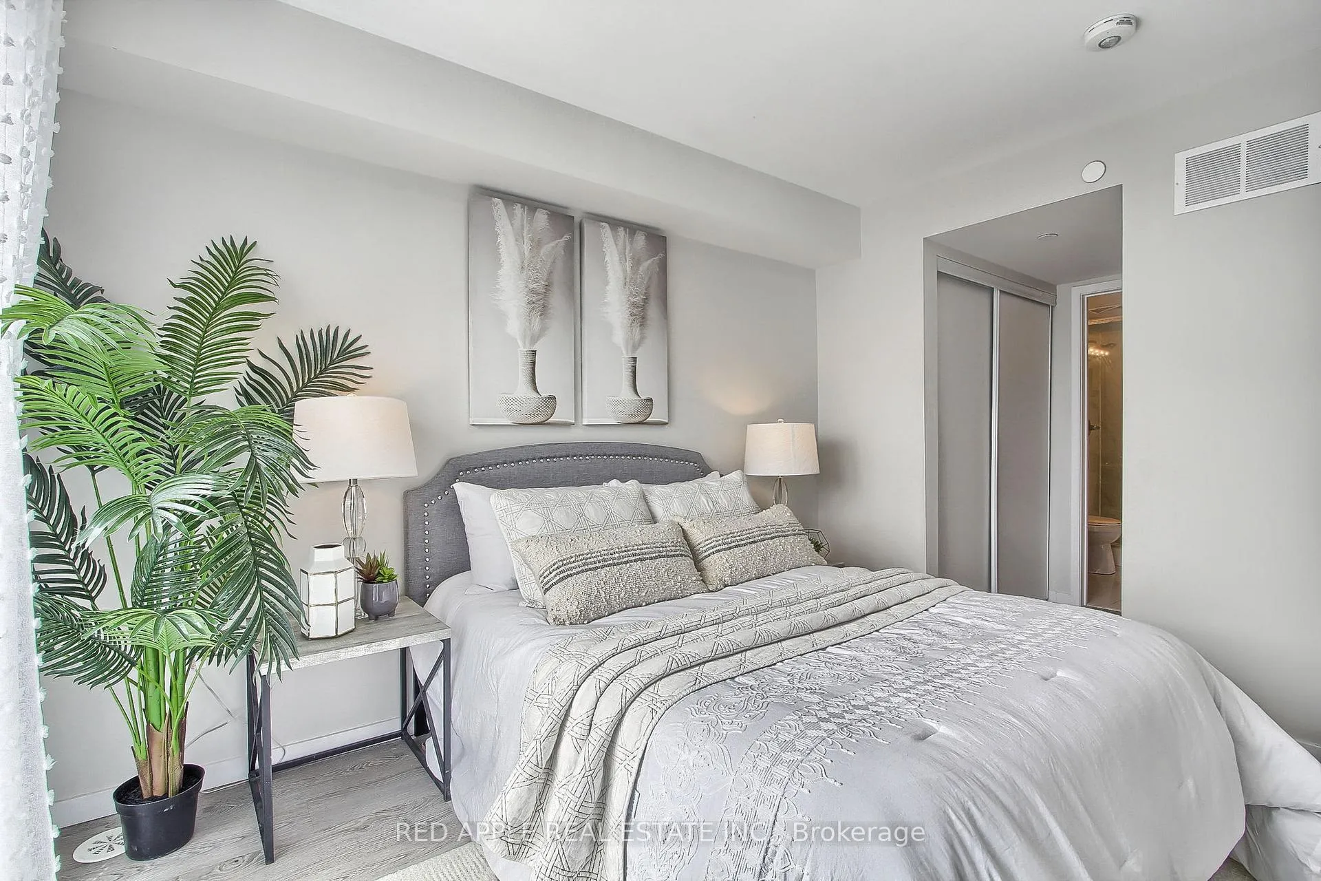 Photo 13 of Unit 110, 600 Alex Gardner Circle, Aurora, Aurora Village — HOMEH