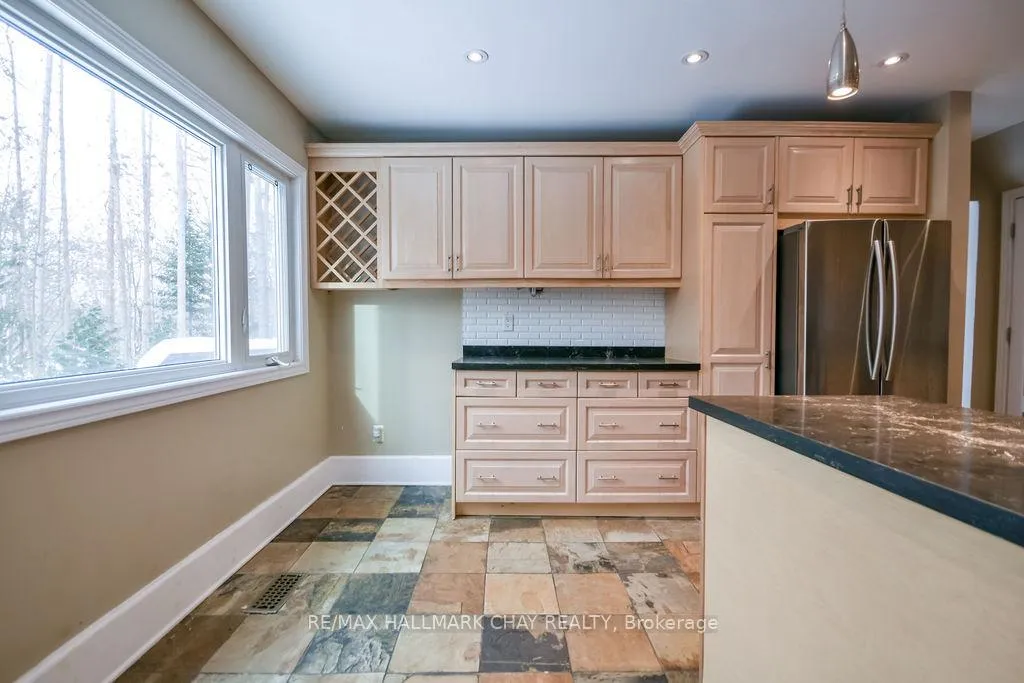 Photo 12 of 1 Pine Spring Road, Oro-Medonte, Horseshoe Valley — HOMEH