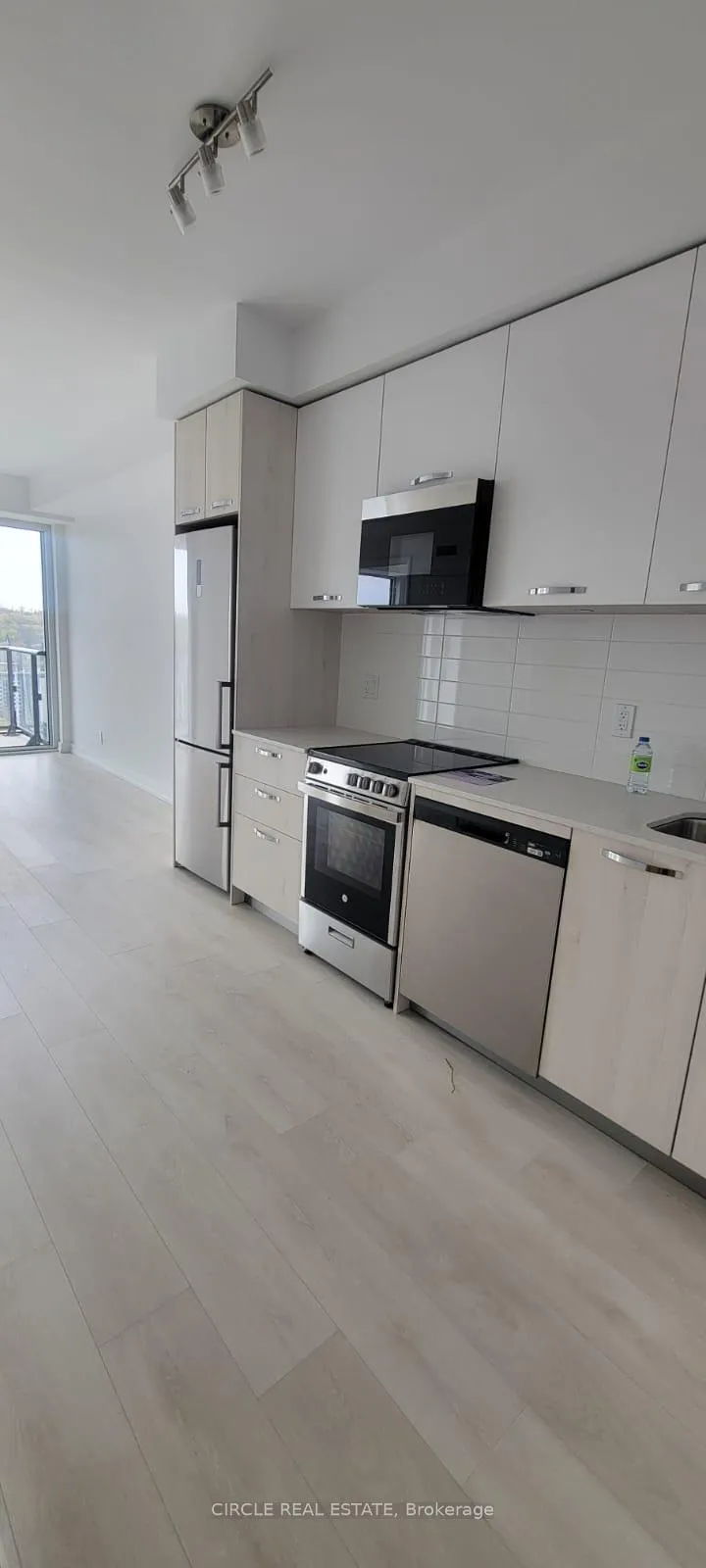 Photo 3 of Unit 2713, 75 James Street S, Hamilton, Corktown — HOMEH