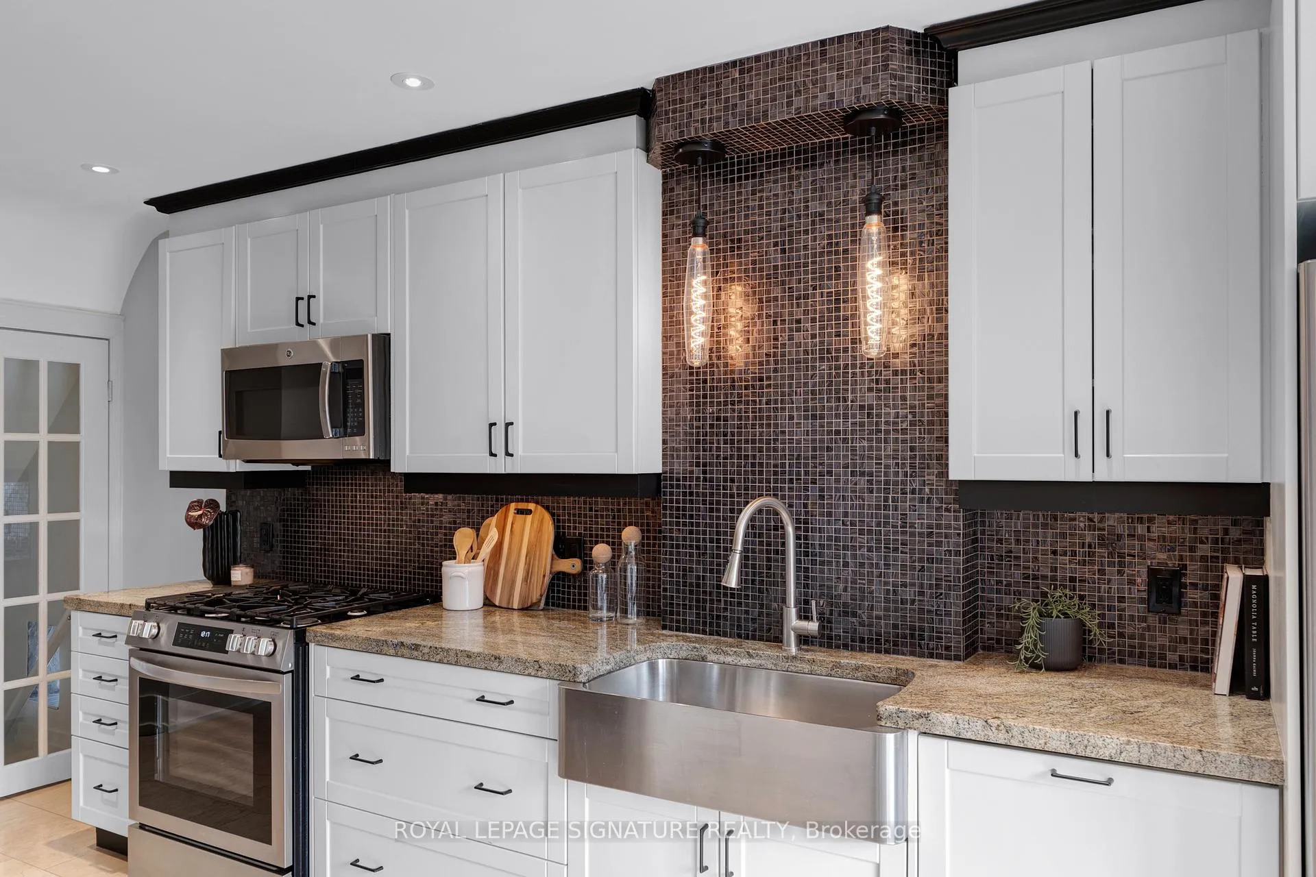 Photo 10 of 279 Brookdale Avenue, Toronto, Lawrence Park North — HOMEH