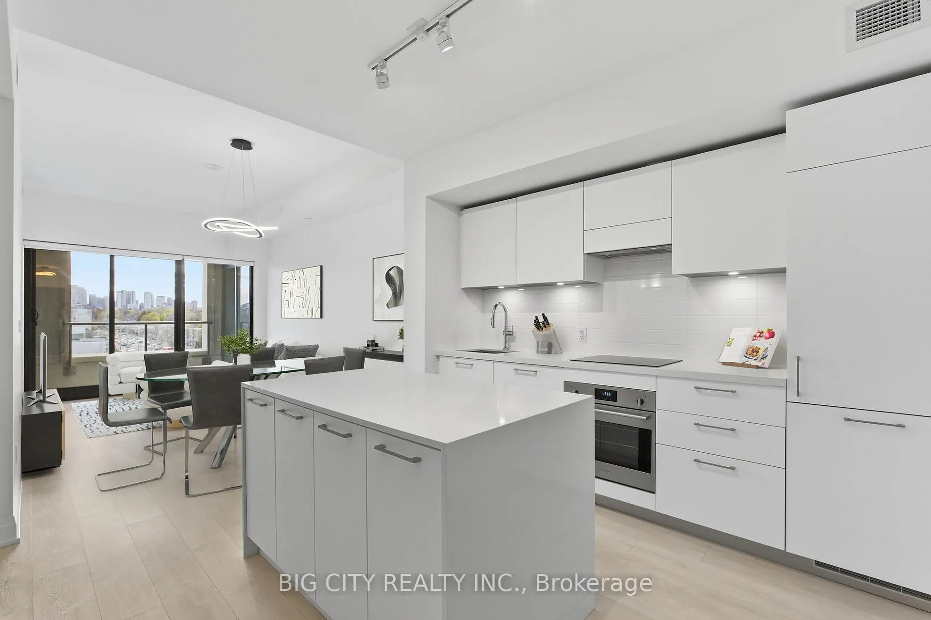 Photo 7 of Unit 618, 33 Frederick Todd Way, Toronto, Thorncliffe Park — HOMEH