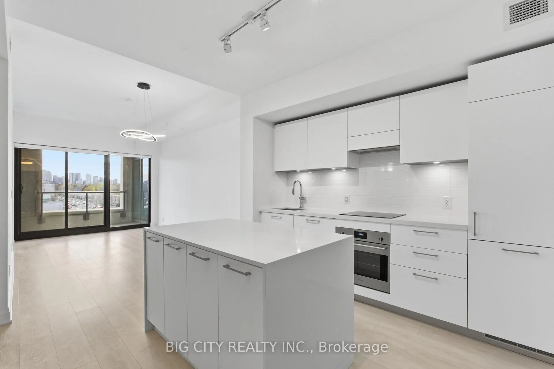 Photo 8 of Unit 618, 33 Frederick Todd Way, Toronto, Thorncliffe Park — HOMEH