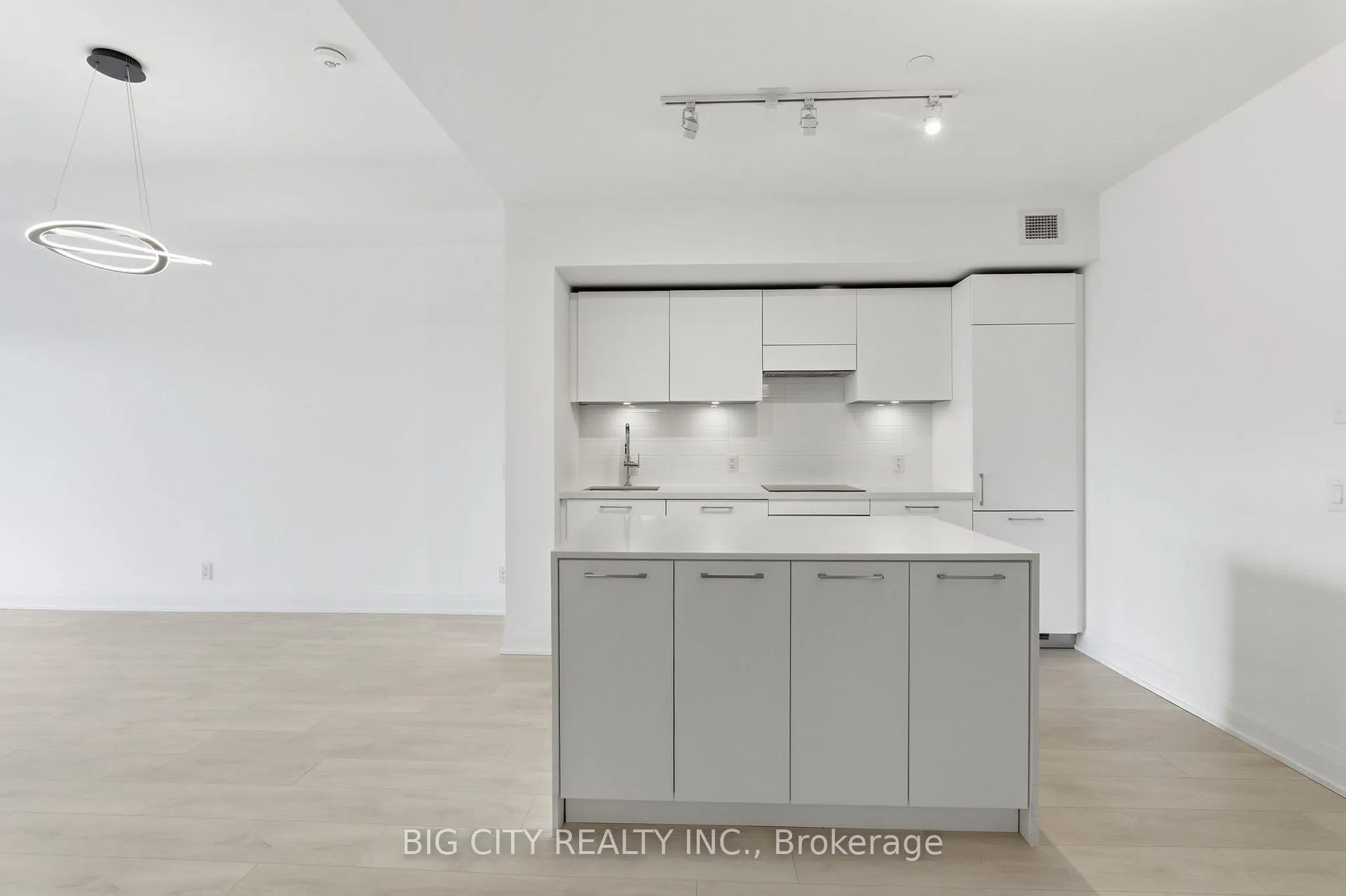 Photo 11 of Unit 618, 33 Frederick Todd Way, Toronto, Thorncliffe Park — HOMEH