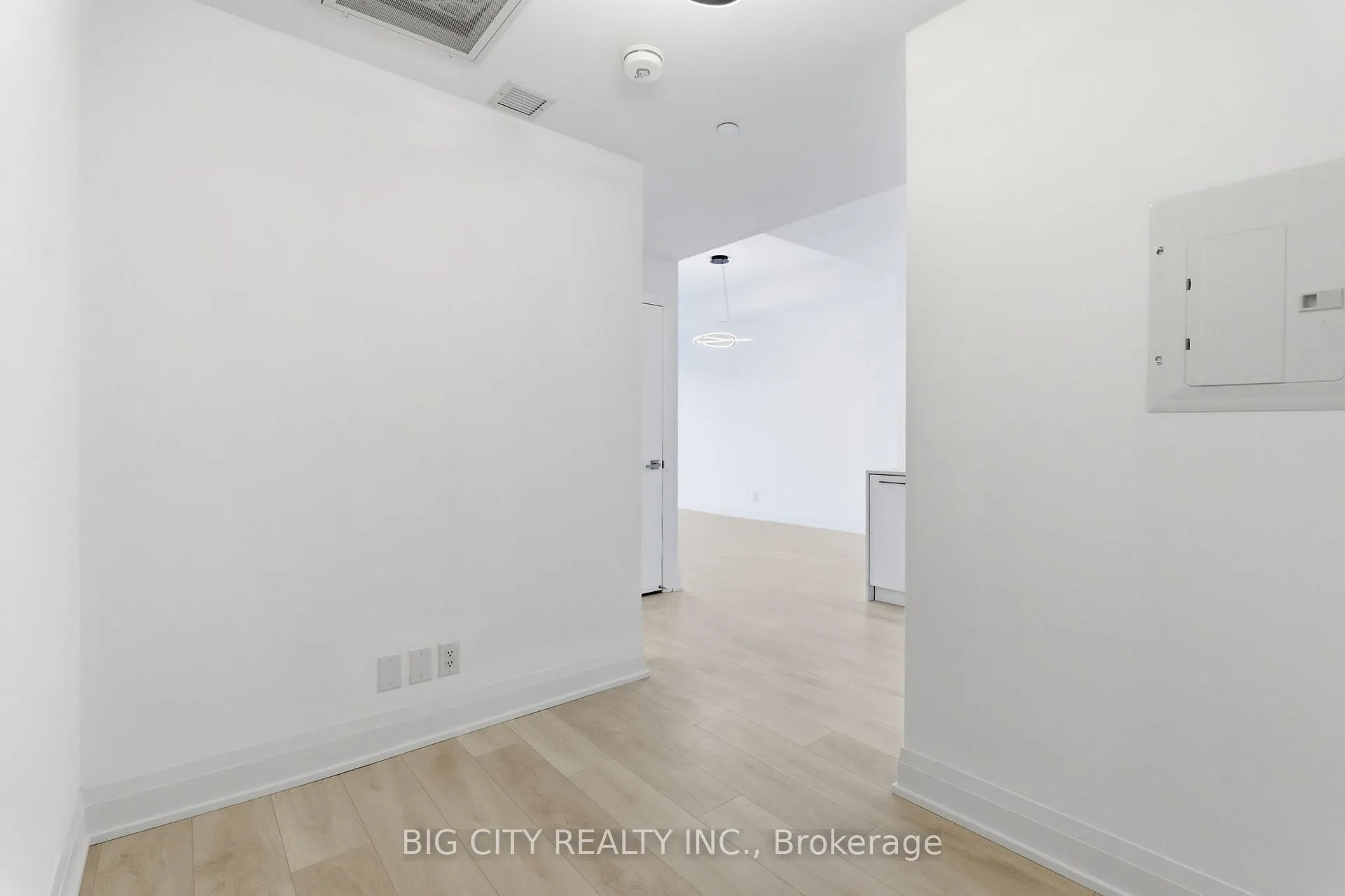 Photo 30 of Unit 618, 33 Frederick Todd Way, Toronto, Thorncliffe Park — HOMEH