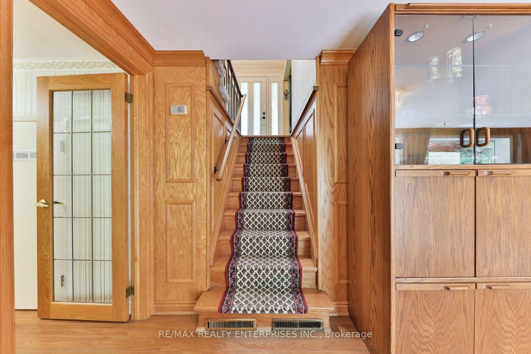 Photo 4 of 1364 Avonbridge Drive, Mississauga, Mineola — HOMEH