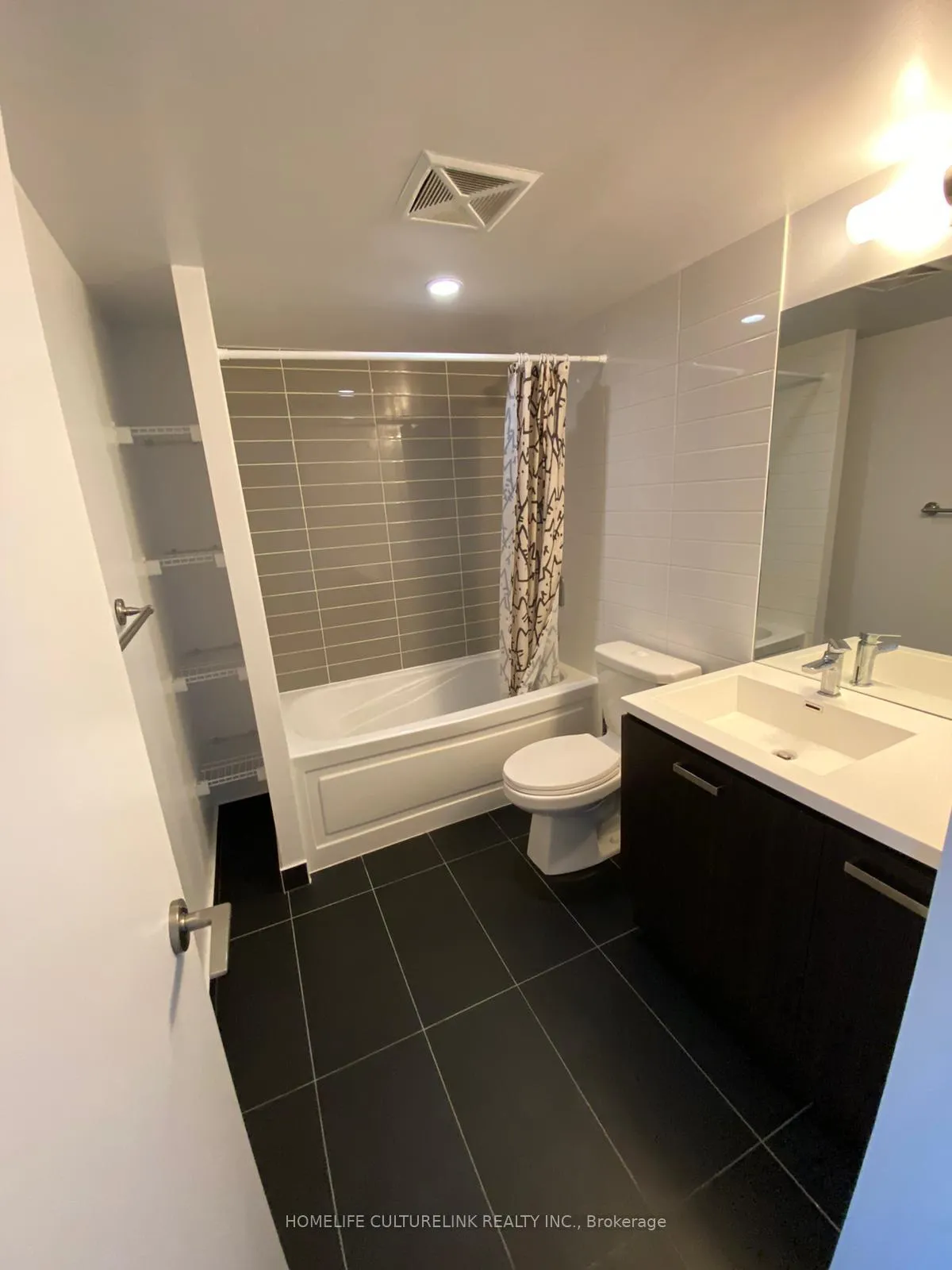 Photo 7 of Unit 2204, 125 Redpath Avenue, Toronto, Mount Pleasant West — HOMEH