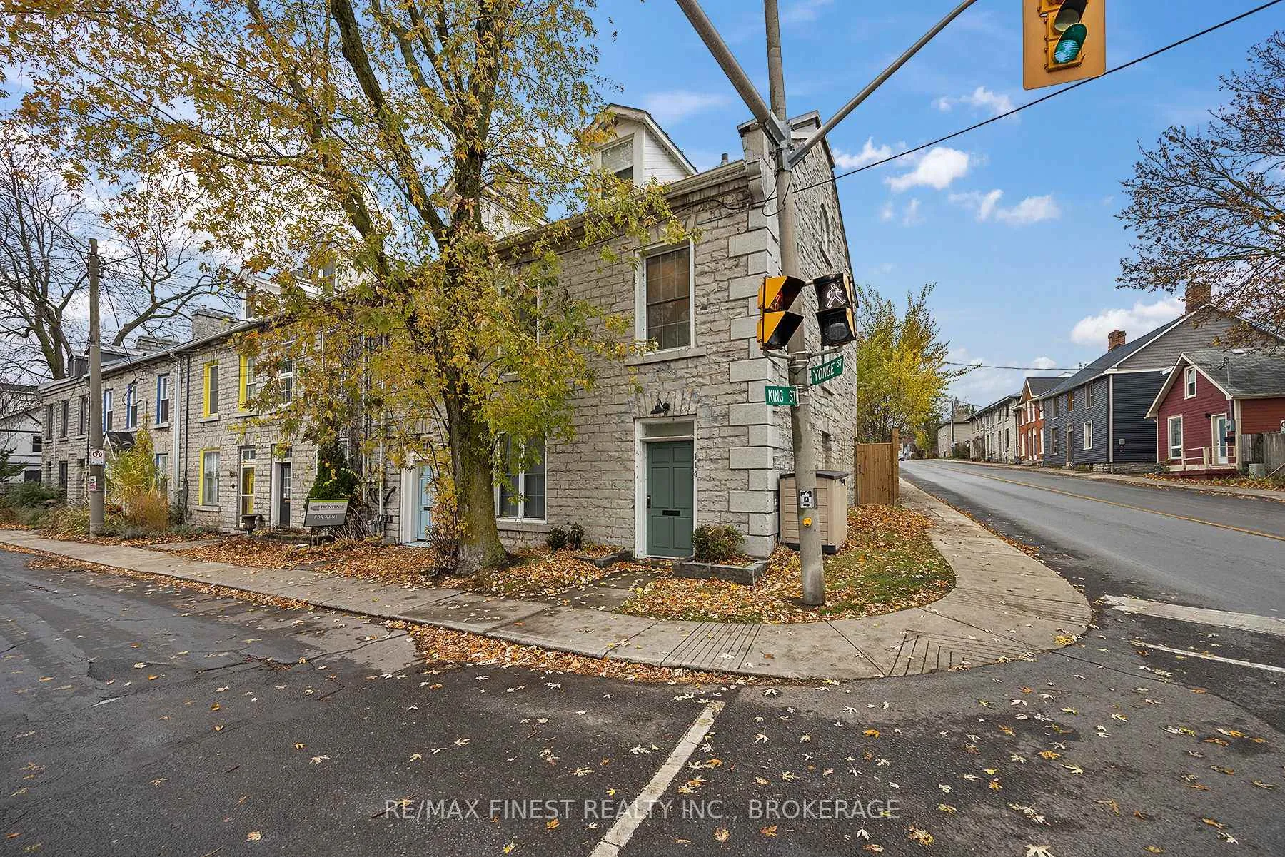 Photo 2 of 114 Yonge Street, Kingston, Central City West — HOMEH