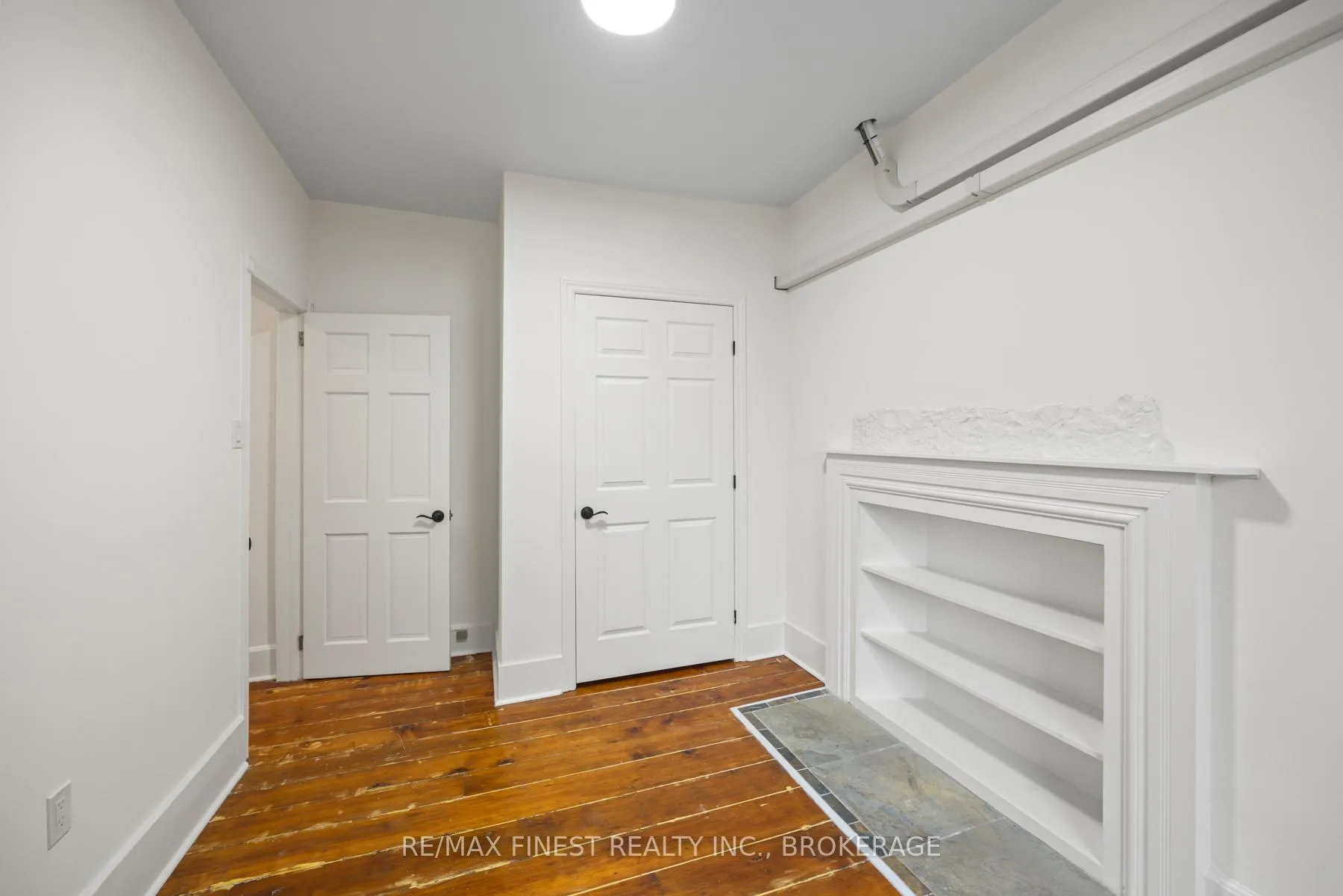 Photo 13 of 114 Yonge Street, Kingston, Central City West — HOMEH