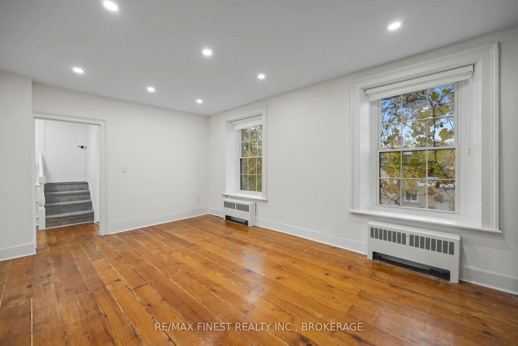 Photo 15 of 114 Yonge Street, Kingston, Central City West — HOMEH