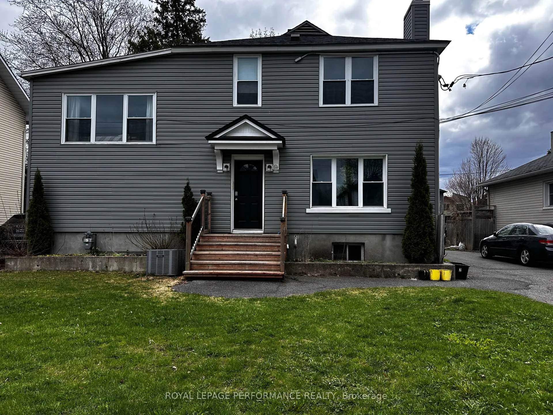 Photo 2 of Unit 4, 110 Glynn Avenue, Ottawa, Overbrook — HOMEH