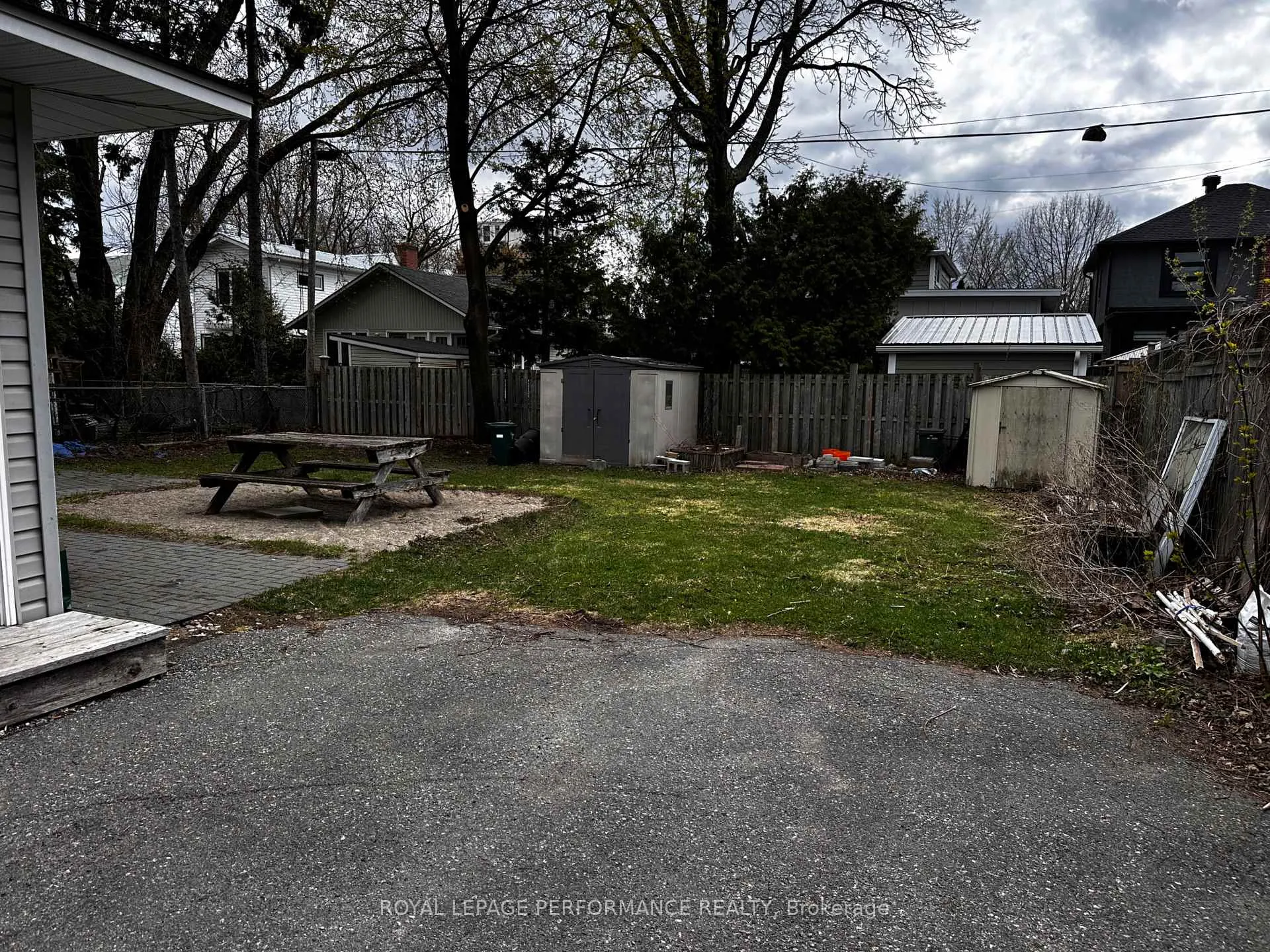 Photo 9 of Unit 4, 110 Glynn Avenue, Ottawa, Overbrook — HOMEH