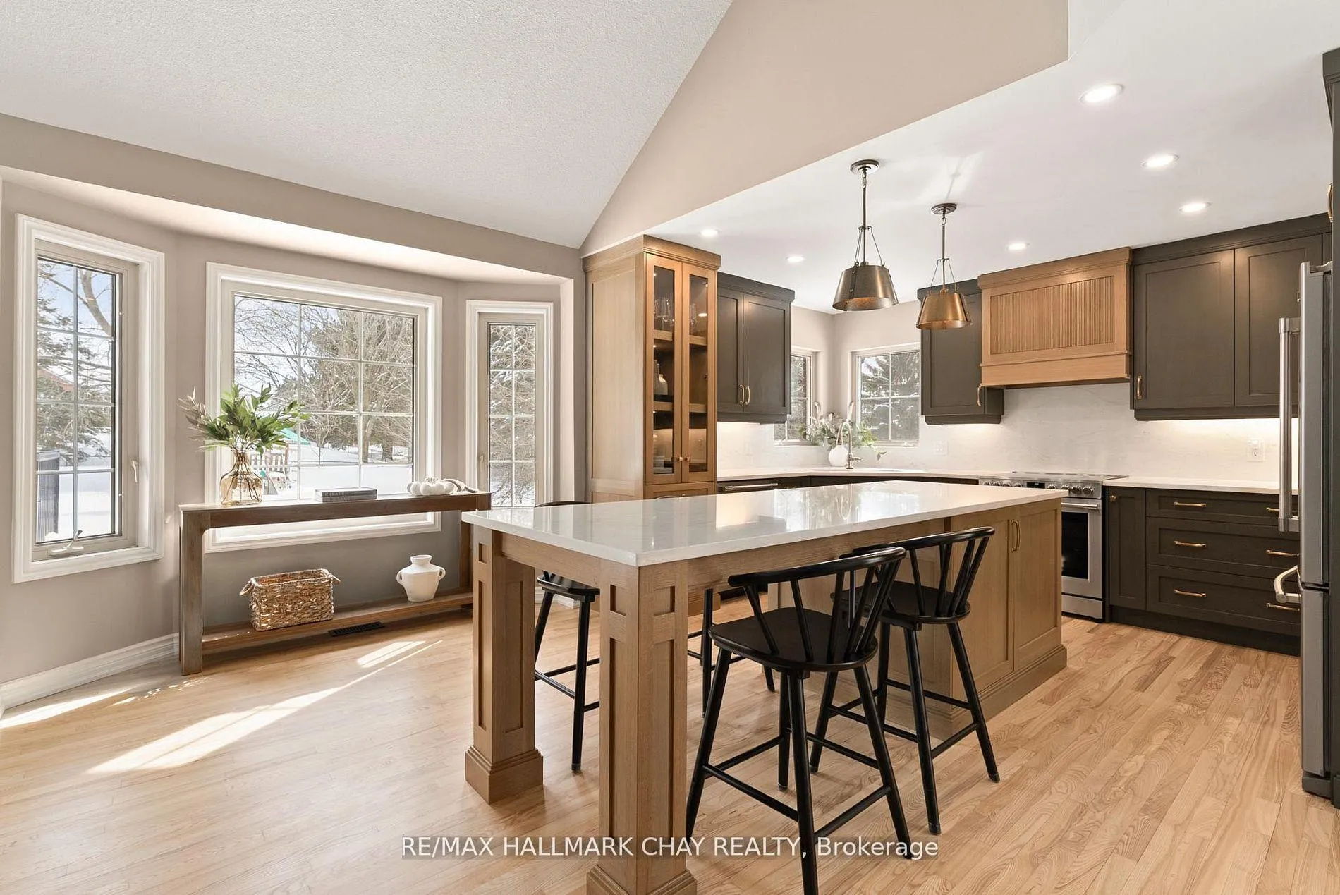 Photo 4 of 32 Forest Hill Drive, Springwater, Midhurst — HOMEH