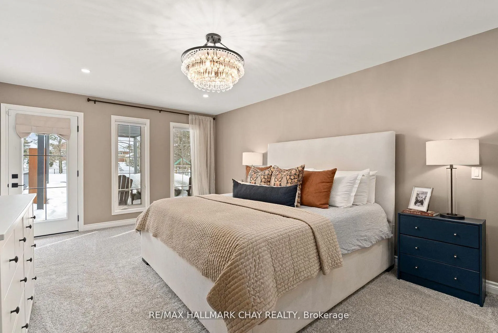 Photo 19 of 32 Forest Hill Drive, Springwater, Midhurst — HOMEH
