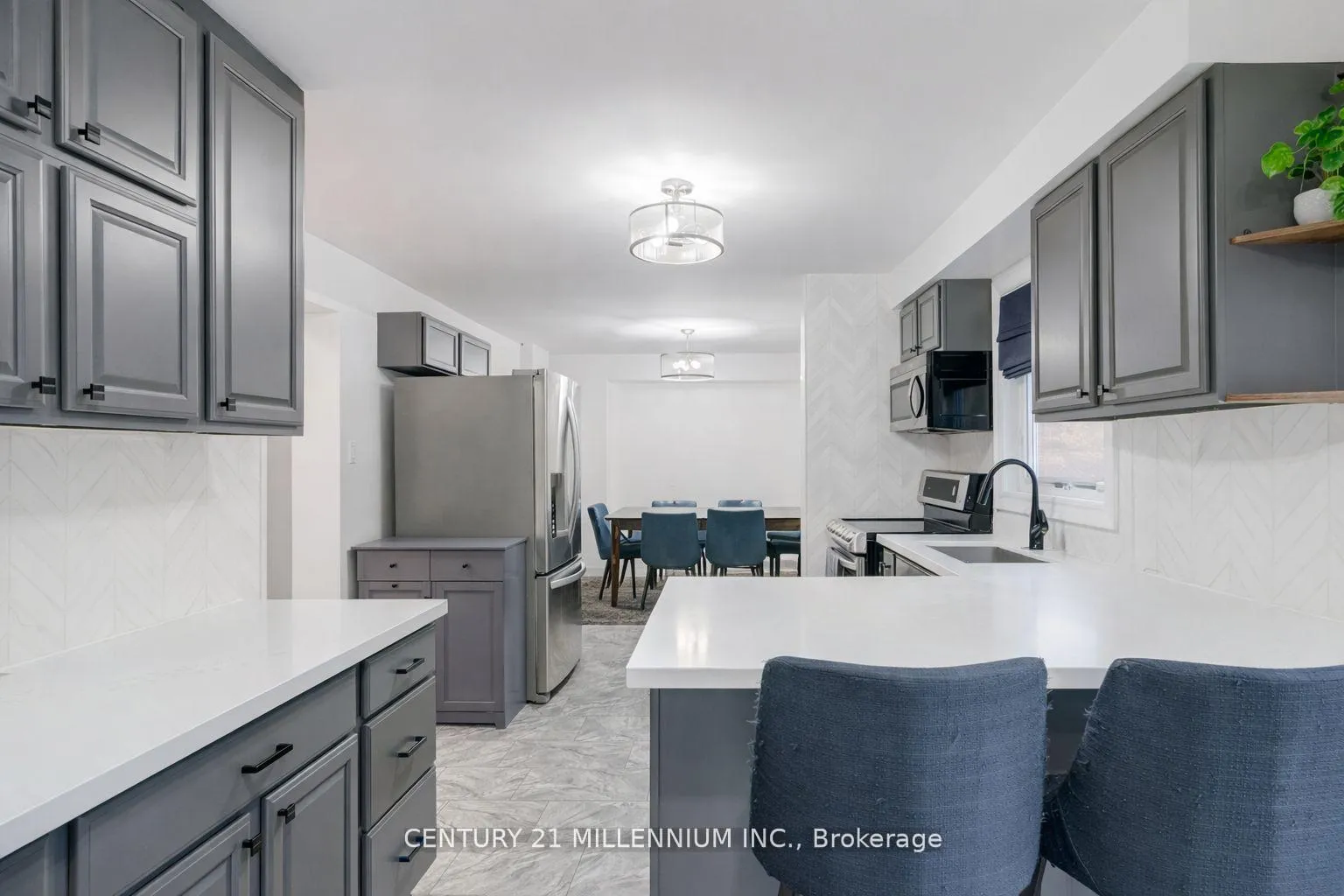 Photo 13 of 28 Bristol Avenue, Brampton, Northwood Park — HOMEH