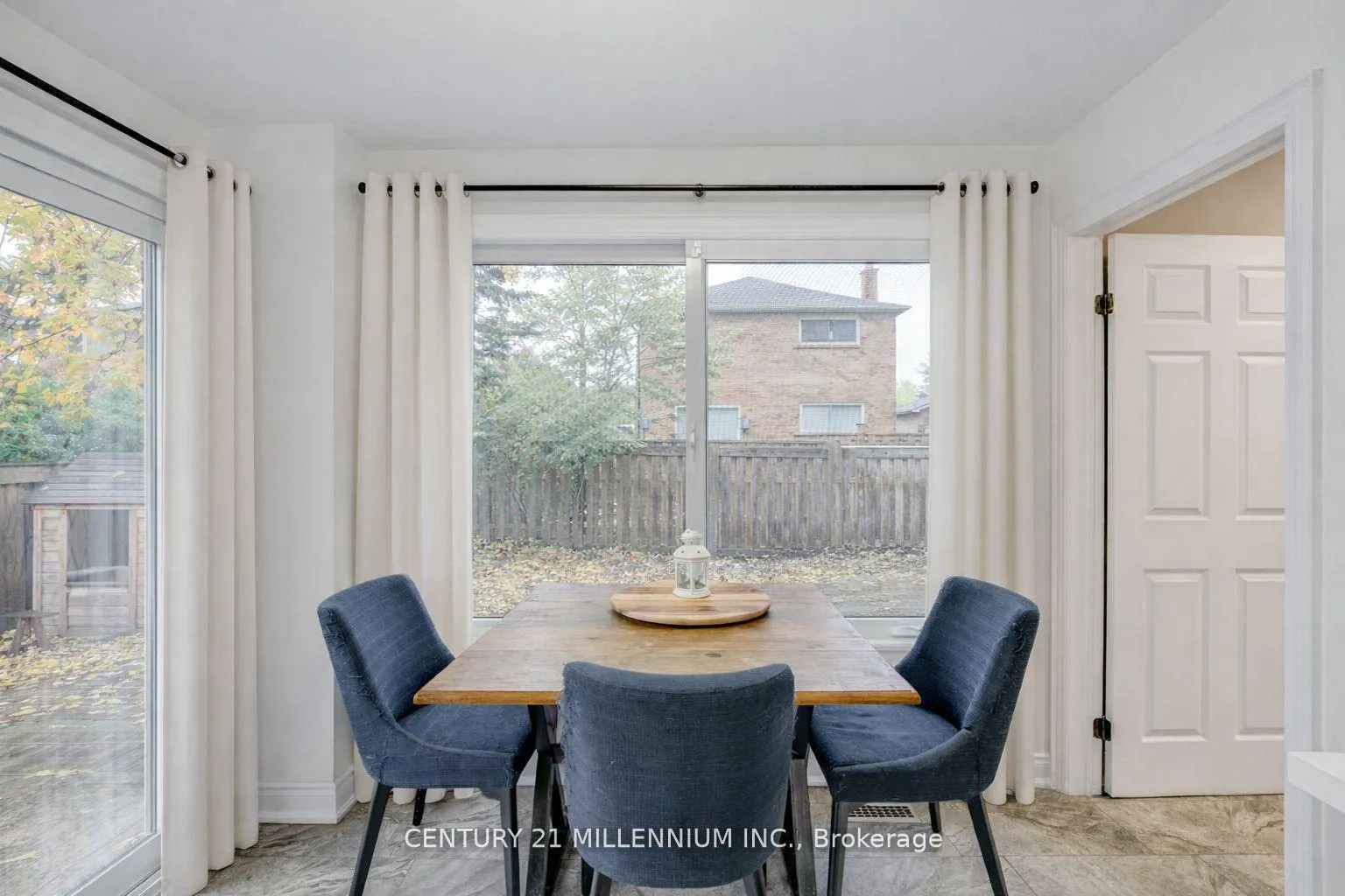 Photo 15 of 28 Bristol Avenue, Brampton, Northwood Park — HOMEH