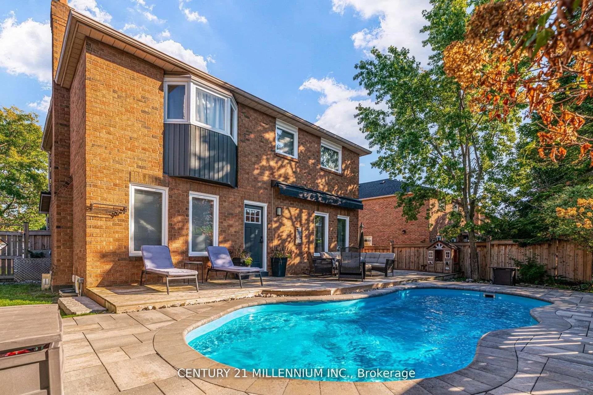 Photo 35 of 28 Bristol Avenue, Brampton, Northwood Park — HOMEH