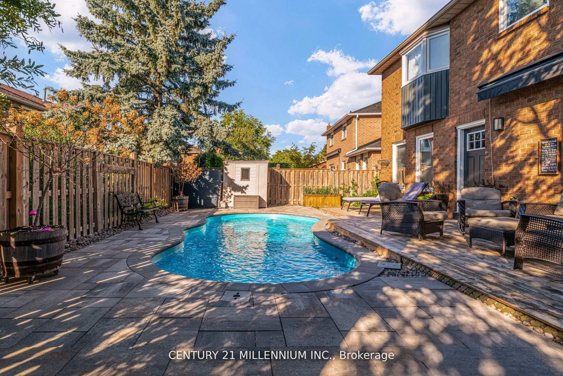 Photo 38 of 28 Bristol Avenue, Brampton, Northwood Park — HOMEH