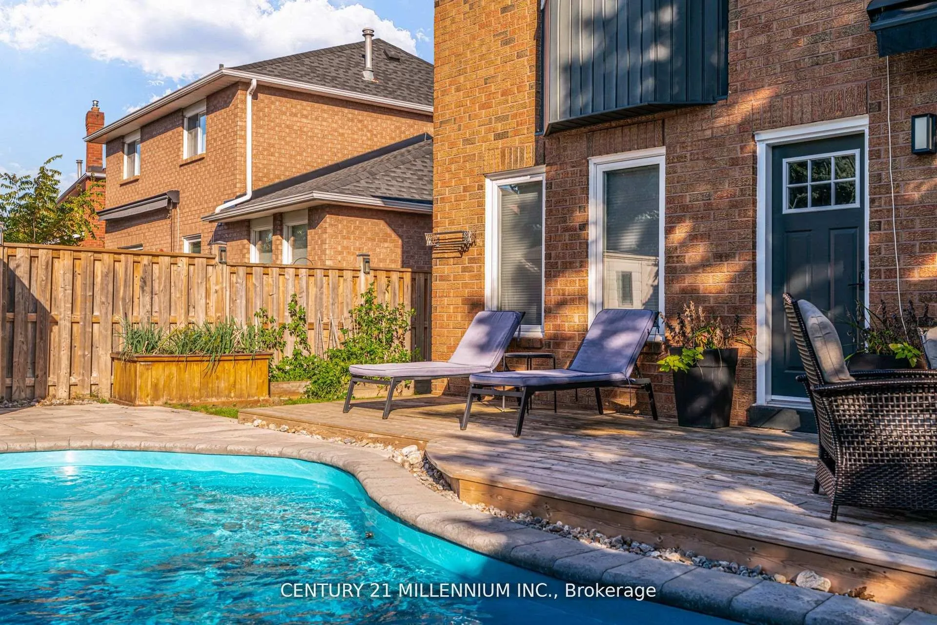 Photo 41 of 28 Bristol Avenue, Brampton, Northwood Park — HOMEH