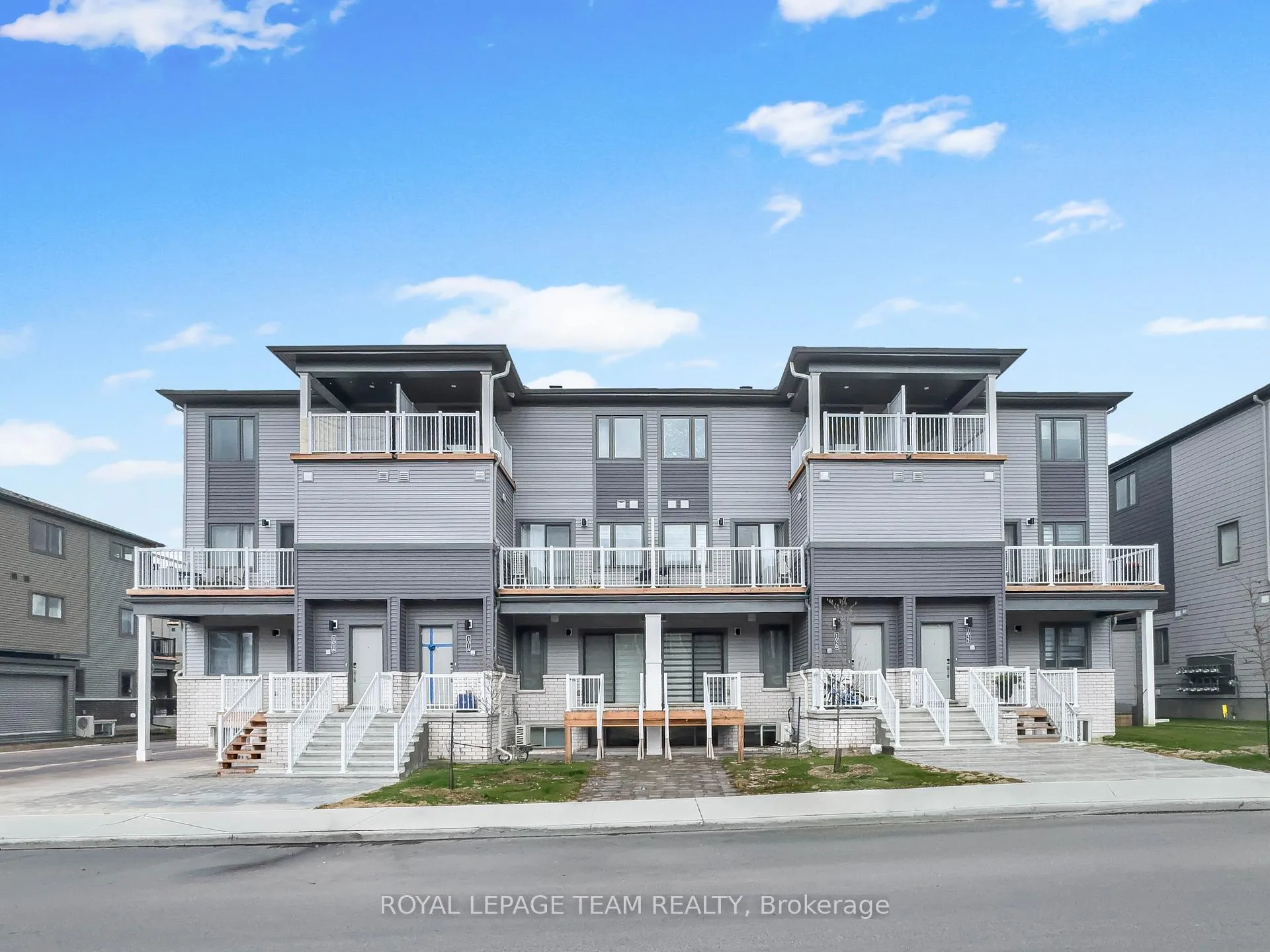 Photo 1 of 1018 Parnian Private, Ottawa, Barrhaven - Half Moon Bay — HOMEH