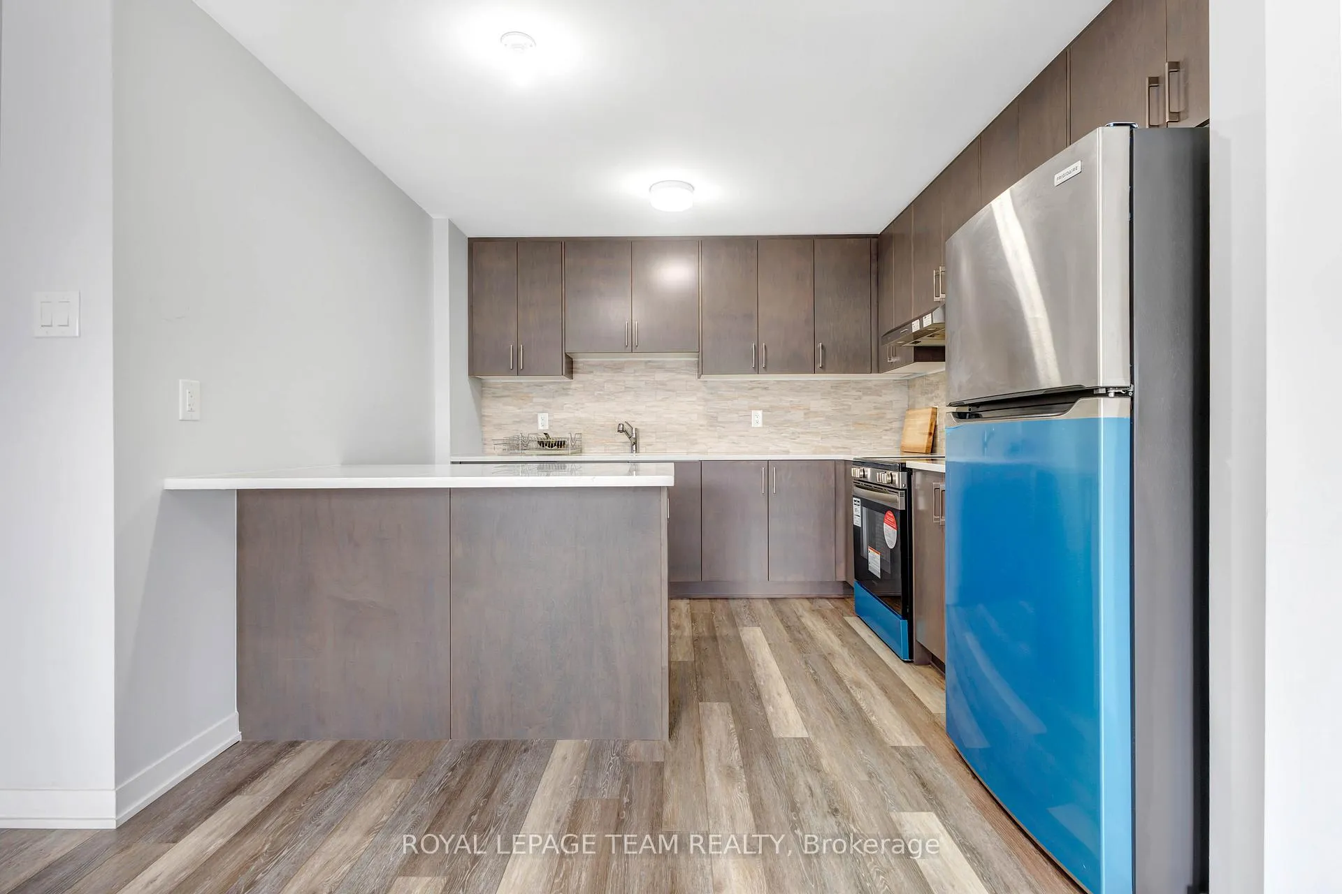 Photo 10 of 1018 Parnian Private, Ottawa, Barrhaven - Half Moon Bay — HOMEH