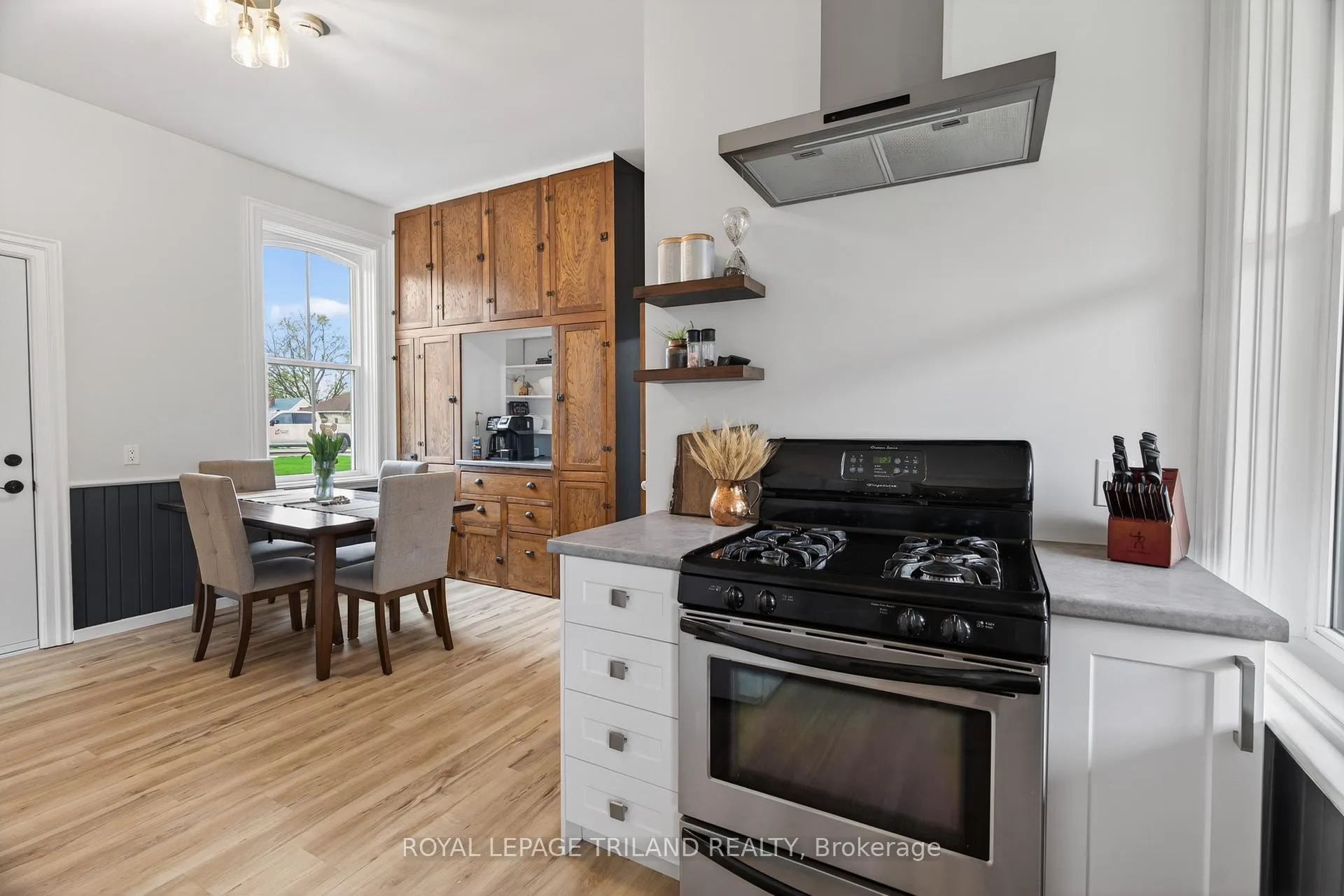 Photo 6 of 492 Victoria Street, Warwick, Watford — HOMEH