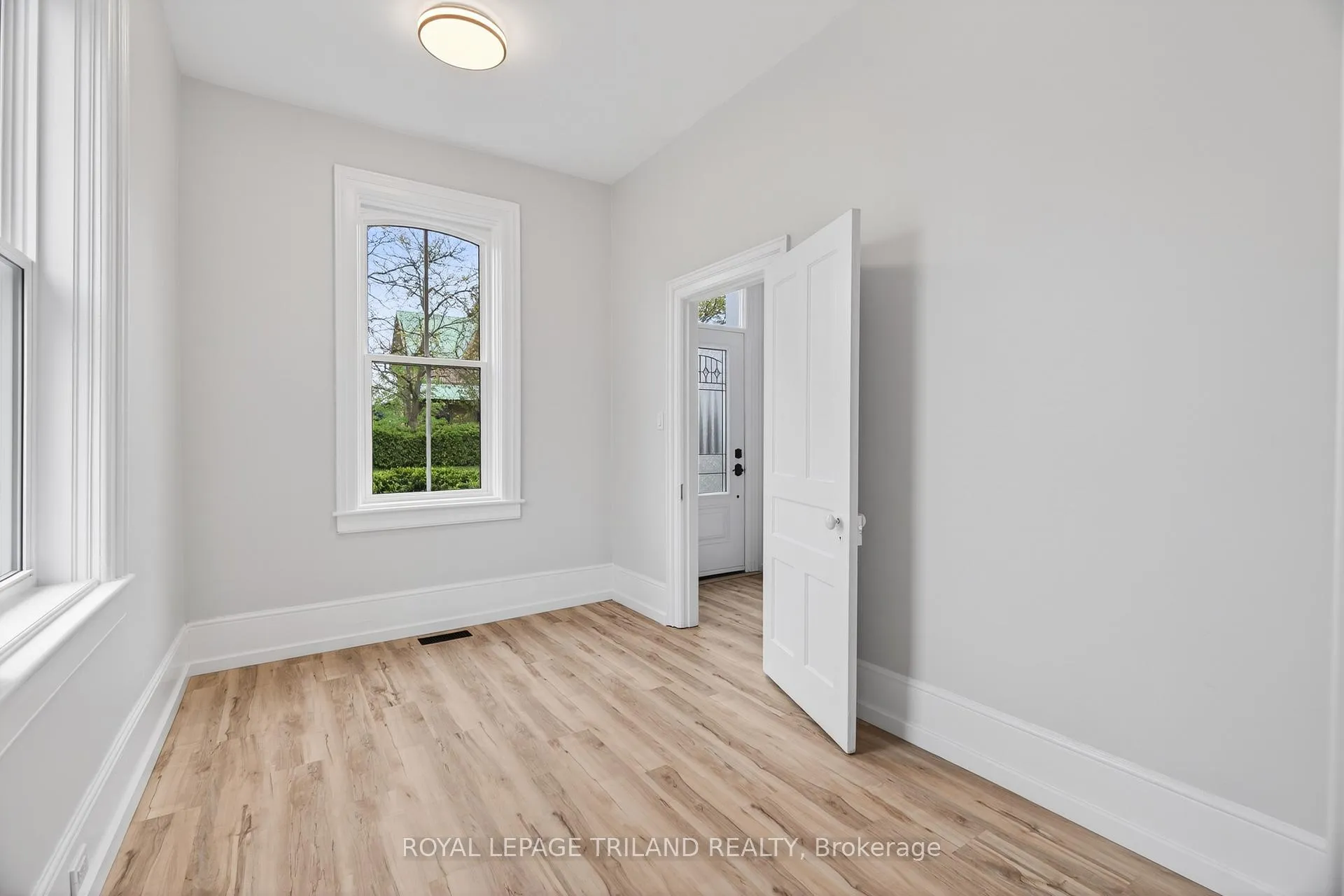 Photo 20 of 492 Victoria Street, Warwick, Watford — HOMEH
