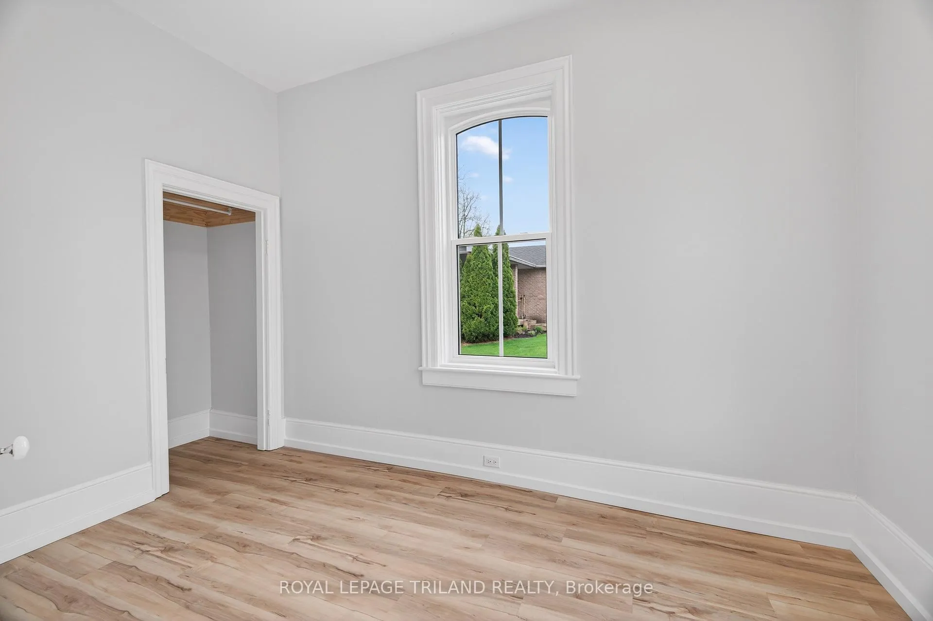 Photo 21 of 492 Victoria Street, Warwick, Watford — HOMEH