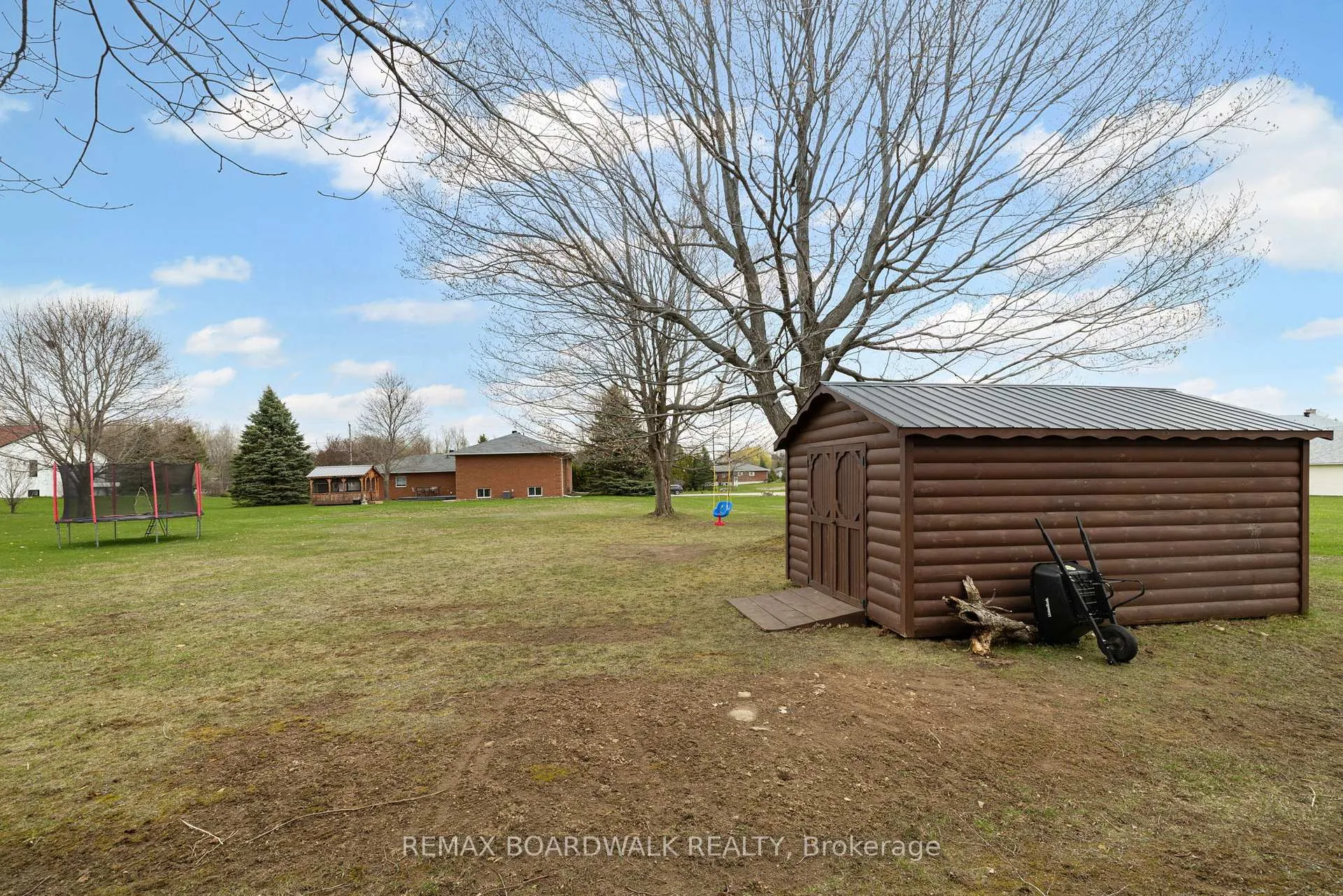 Photo 38 of 14 Davis Lane, Rideau Lakes, Rideau Lakes (South Elmsley) Twp — HOMEH