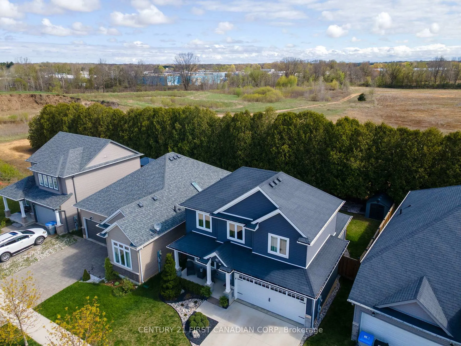 Photo 4 of 62 Abbott Street, Strathroy-Caradoc, SE — HOMEH