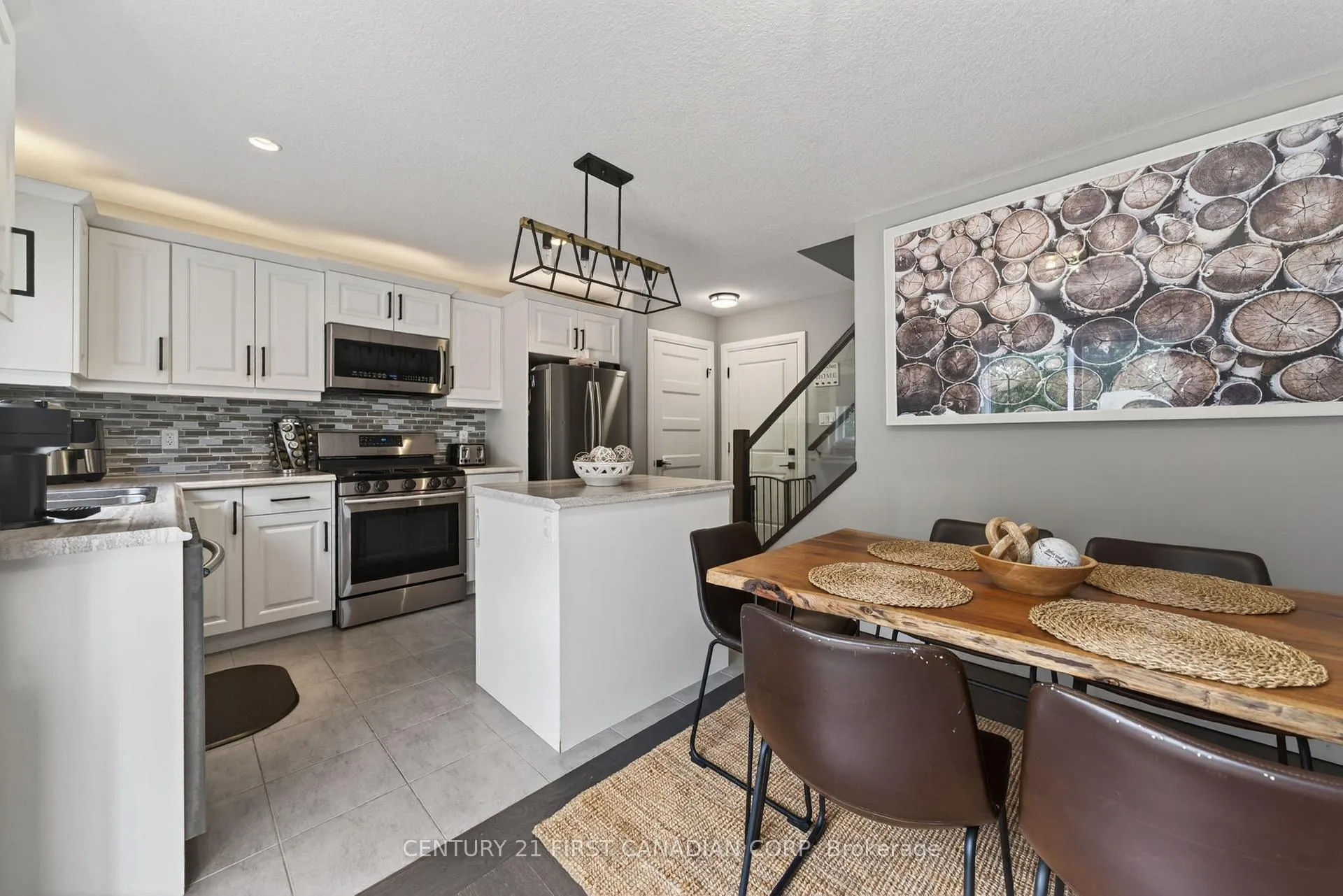 Photo 15 of 62 Abbott Street, Strathroy-Caradoc, SE — HOMEH