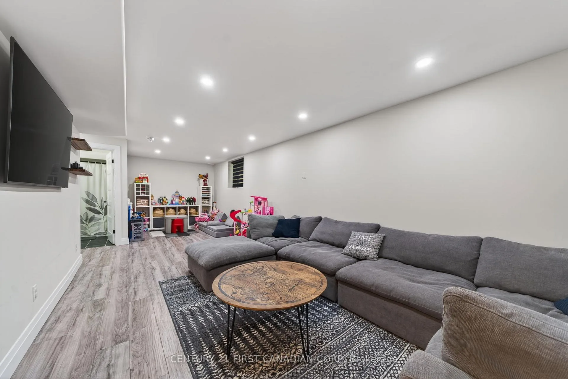 Photo 26 of 62 Abbott Street, Strathroy-Caradoc, SE — HOMEH