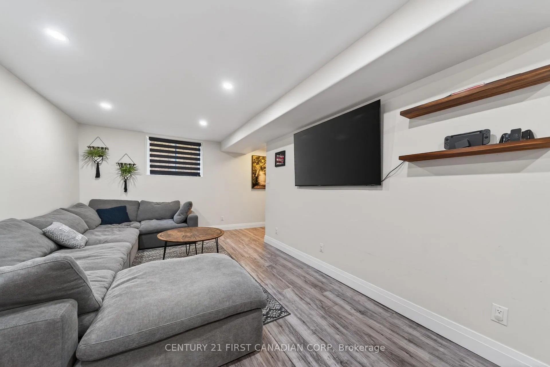 Photo 27 of 62 Abbott Street, Strathroy-Caradoc, SE — HOMEH