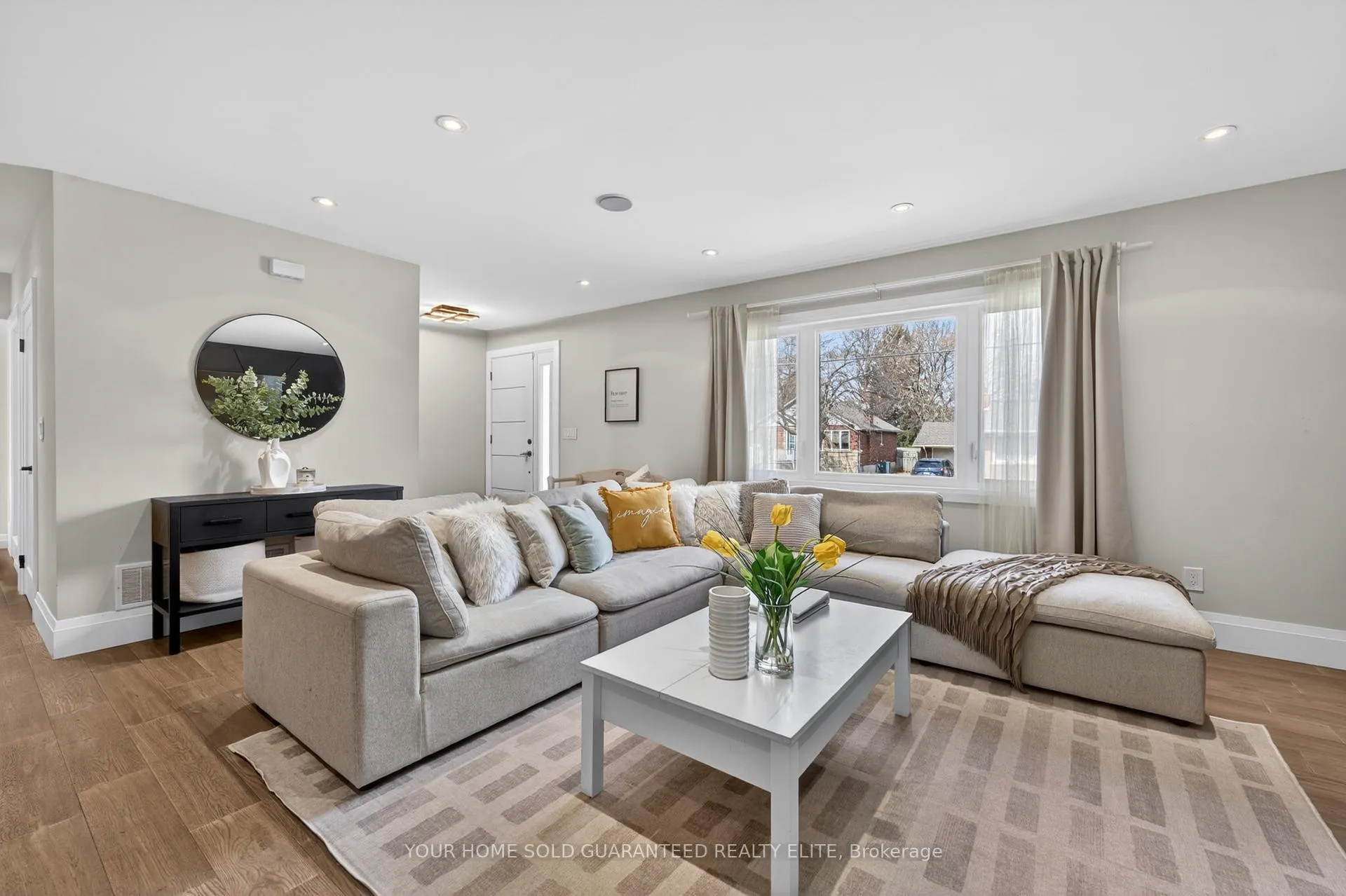 Photo 2 of 22 Hazelwood Avenue, Grimsby, Grimsby West — HOMEH