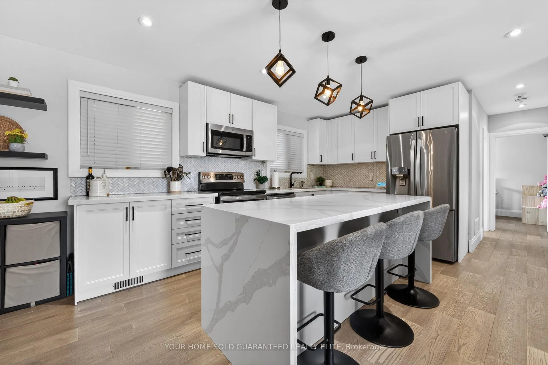 Photo 10 of 22 Hazelwood Avenue, Grimsby, Grimsby West — HOMEH