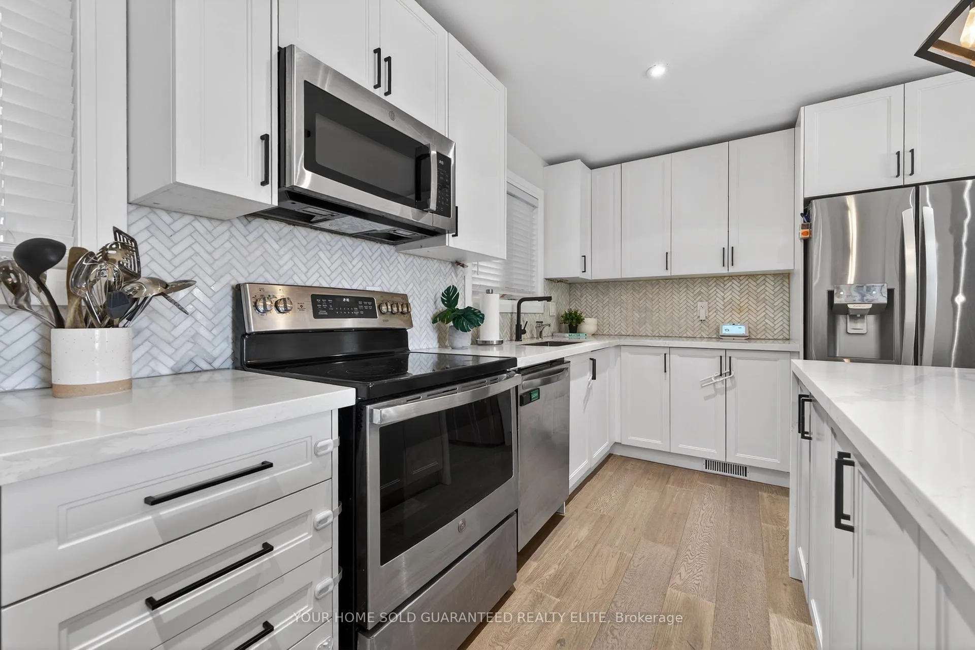Photo 11 of 22 Hazelwood Avenue, Grimsby, Grimsby West — HOMEH