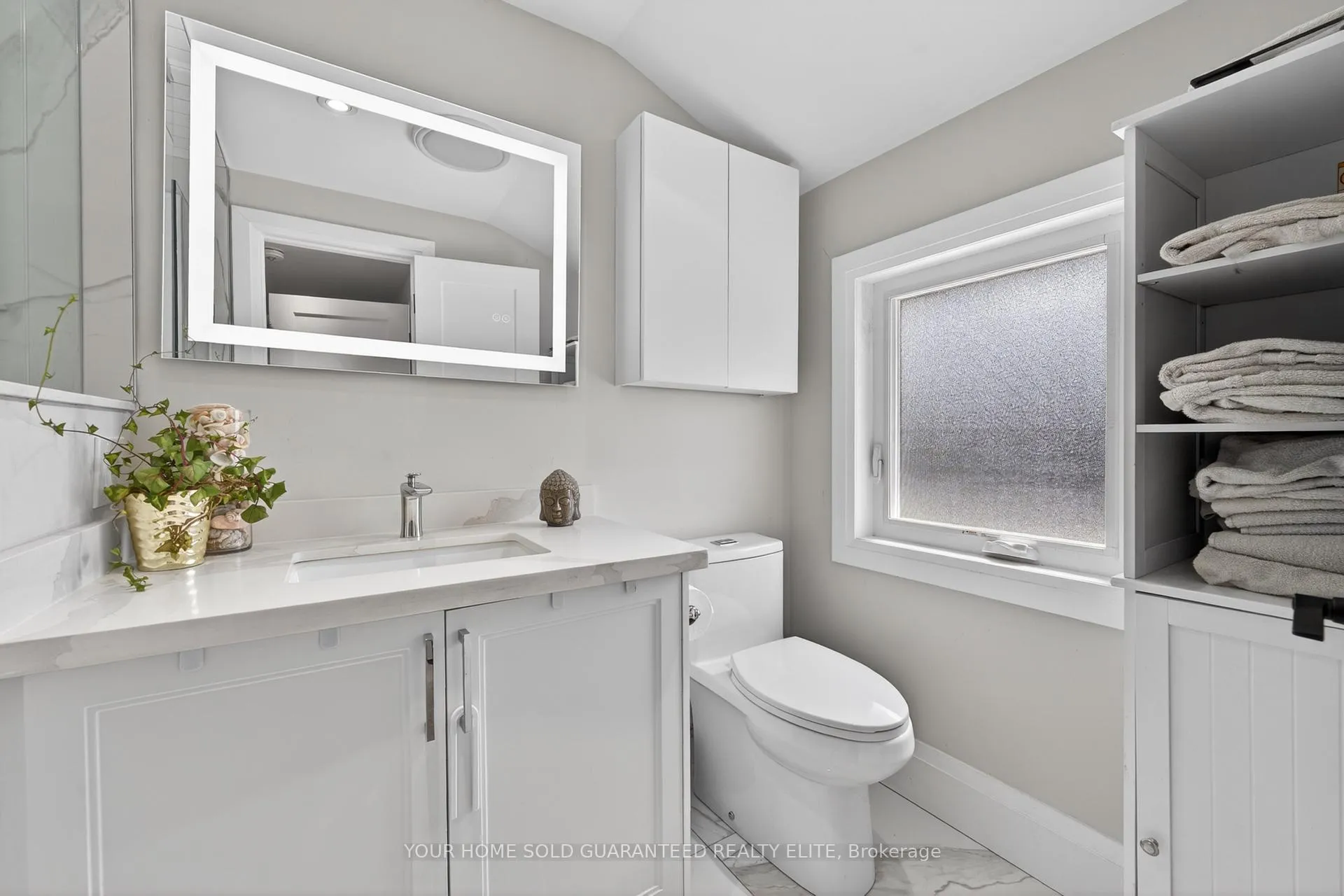Photo 14 of 22 Hazelwood Avenue, Grimsby, Grimsby West — HOMEH