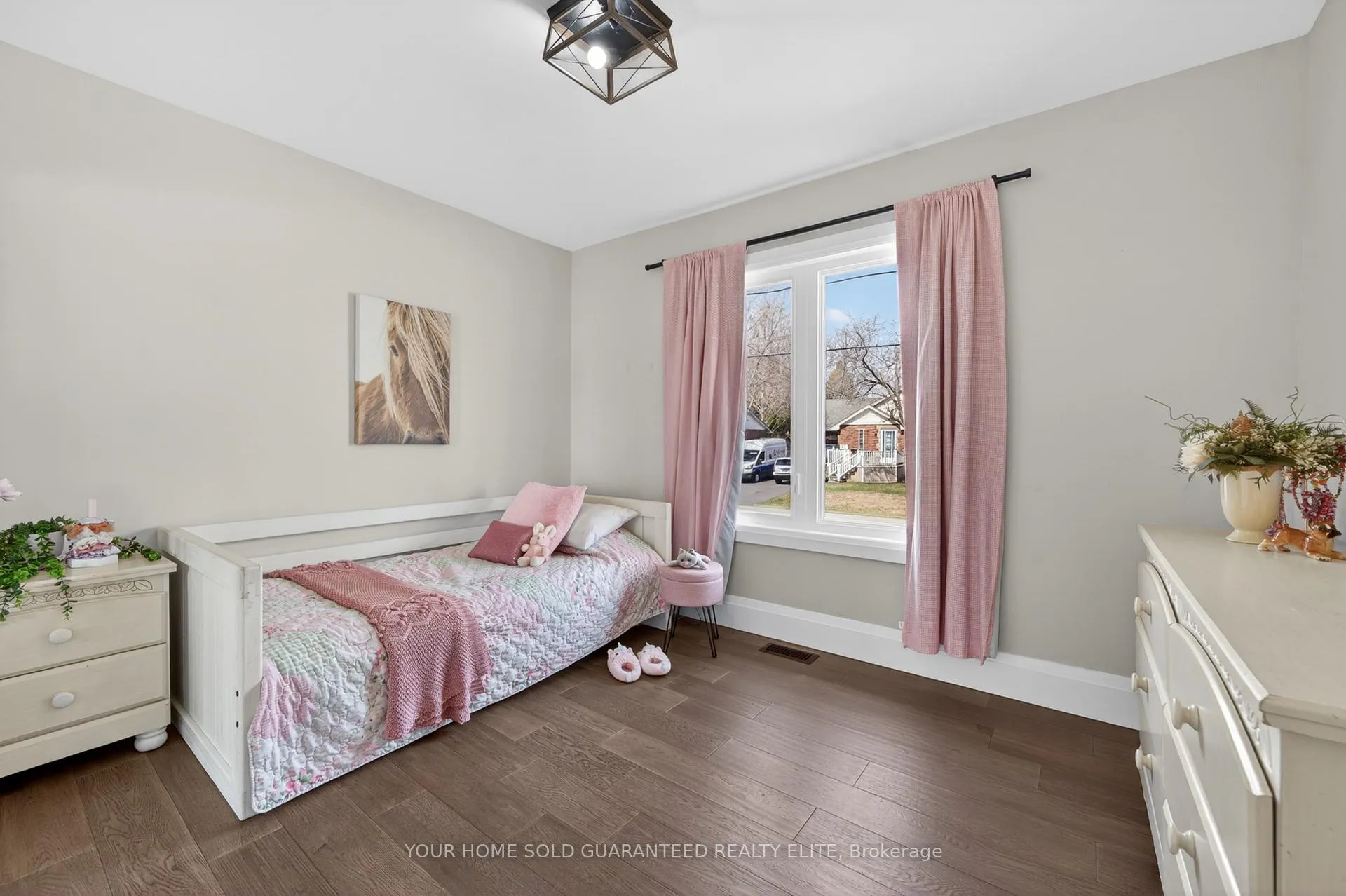 Photo 16 of 22 Hazelwood Avenue, Grimsby, Grimsby West — HOMEH