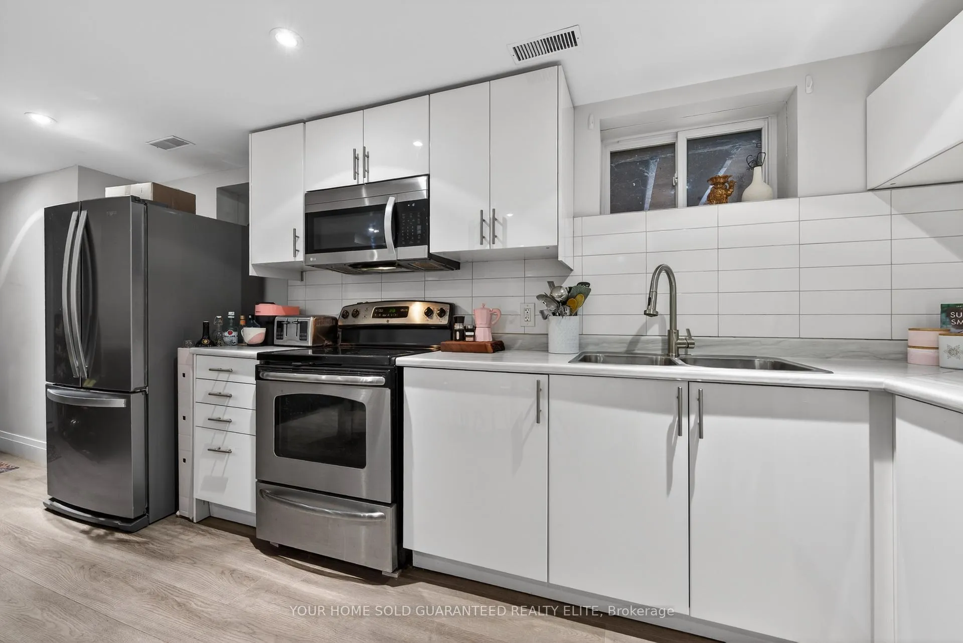 Photo 25 of 22 Hazelwood Avenue, Grimsby, Grimsby West — HOMEH