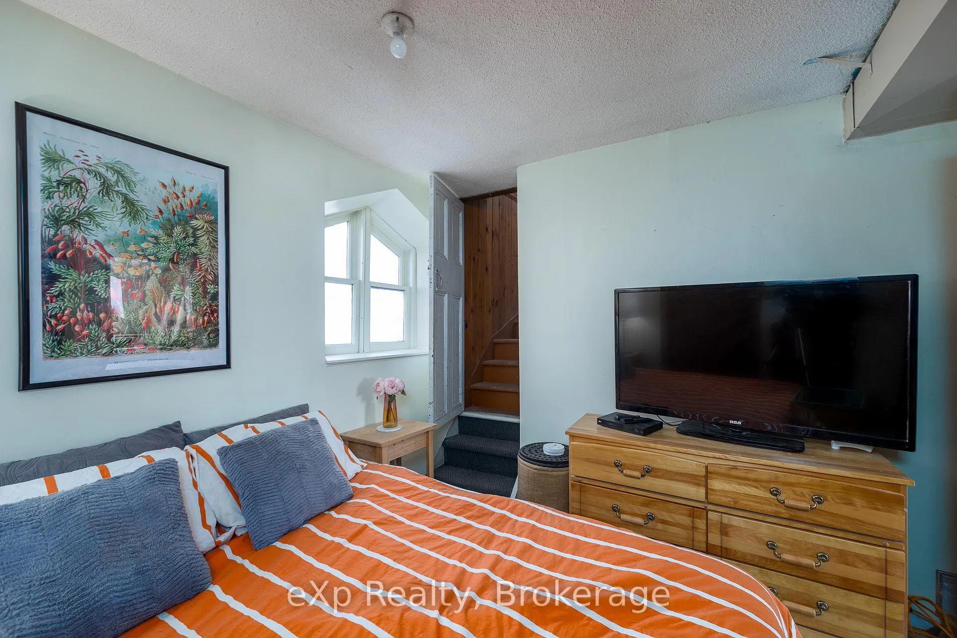 Photo 15 of 776839 Highway 10, Chatsworth — HOMEH