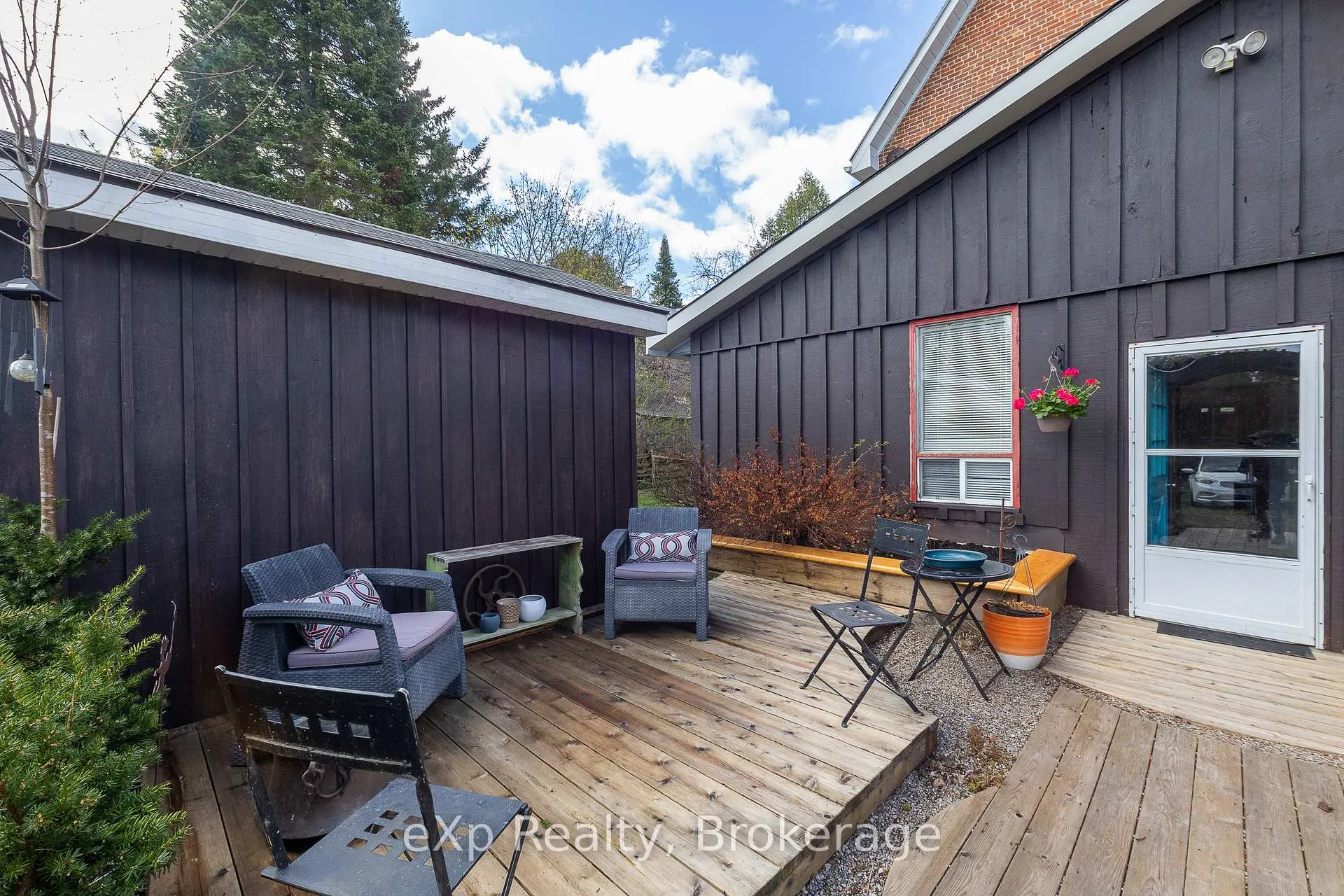 Photo 23 of 776839 Highway 10, Chatsworth — HOMEH