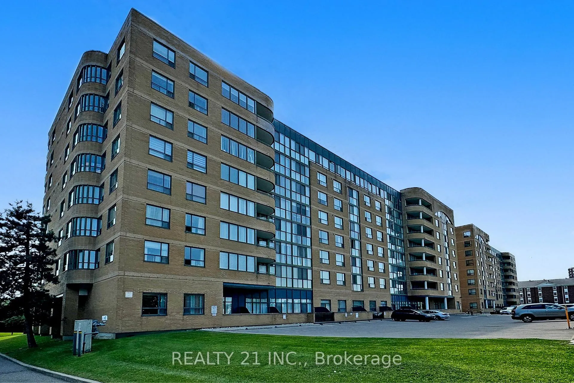 Photo 2 of Unit 607, 1665 Pickering Parkway, Pickering, Village East — HOMEH