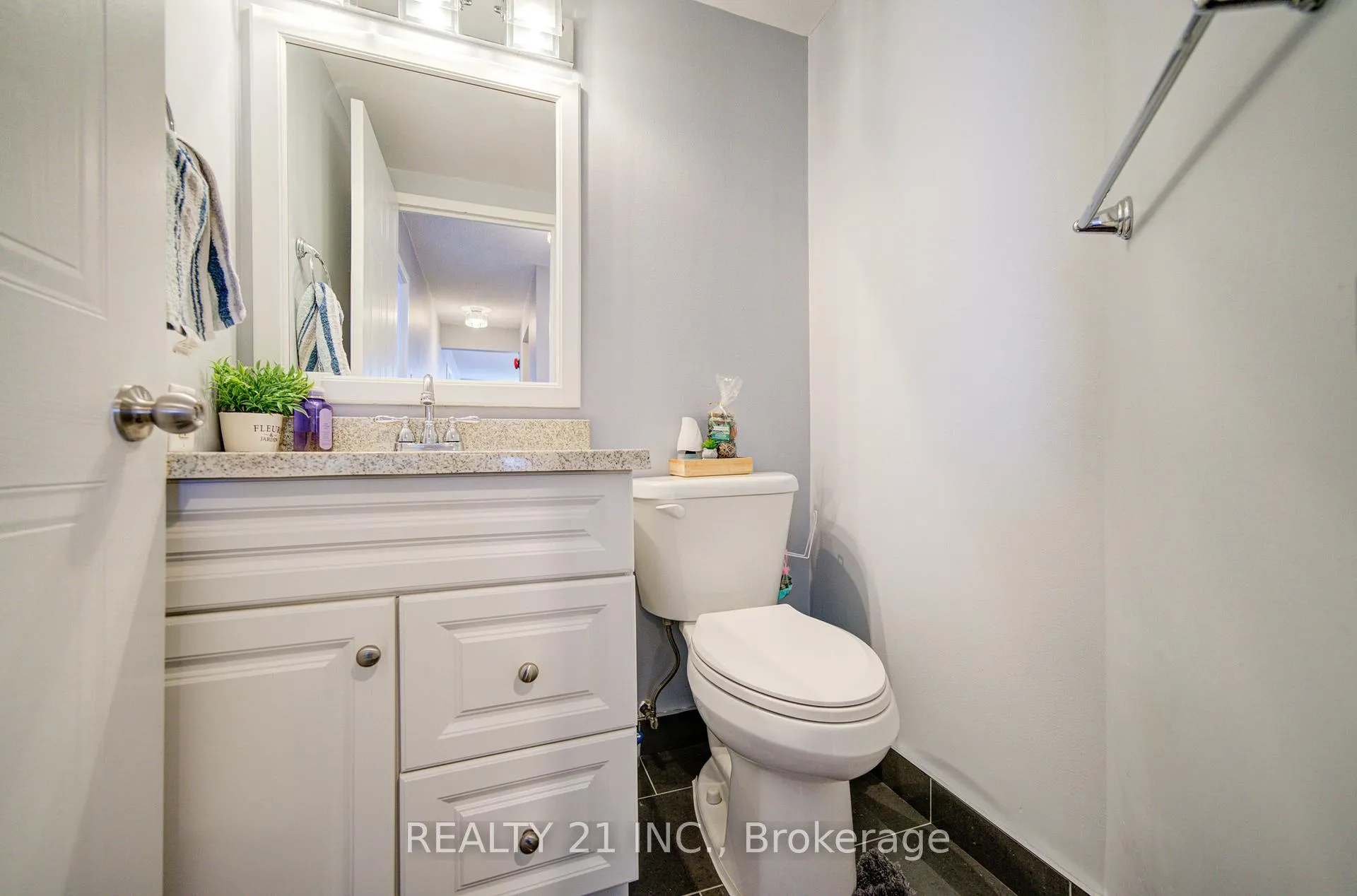 Photo 37 of Unit 607, 1665 Pickering Parkway, Pickering, Village East — HOMEH
