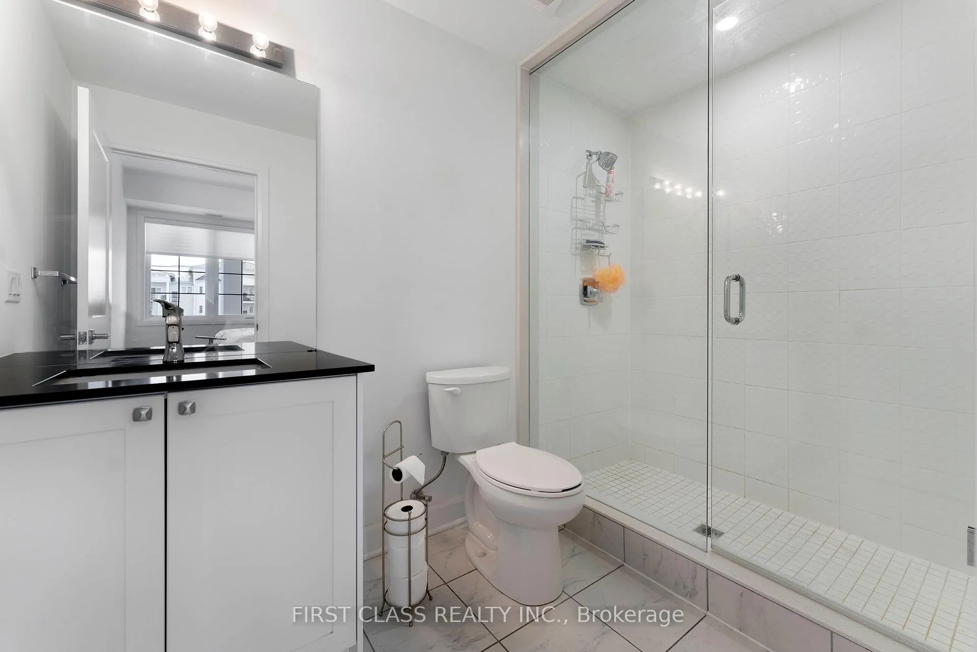 Photo 14 of Unit 330, 50 Lakebreeze Drive, Clarington, Newcastle — HOMEH