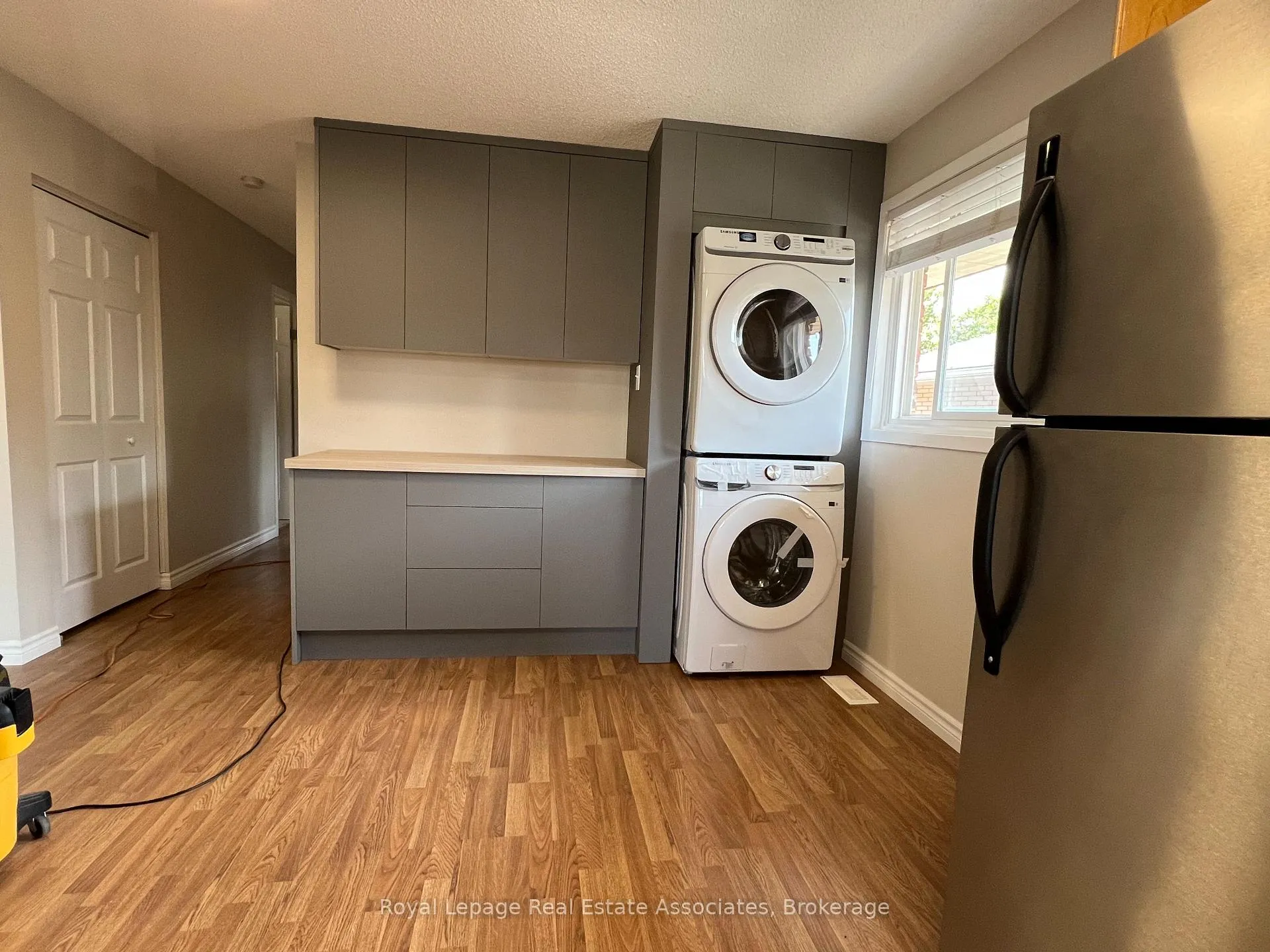 Photo 10 of Unit Main, 86 Overlea Crescent, Kitchener — HOMEH