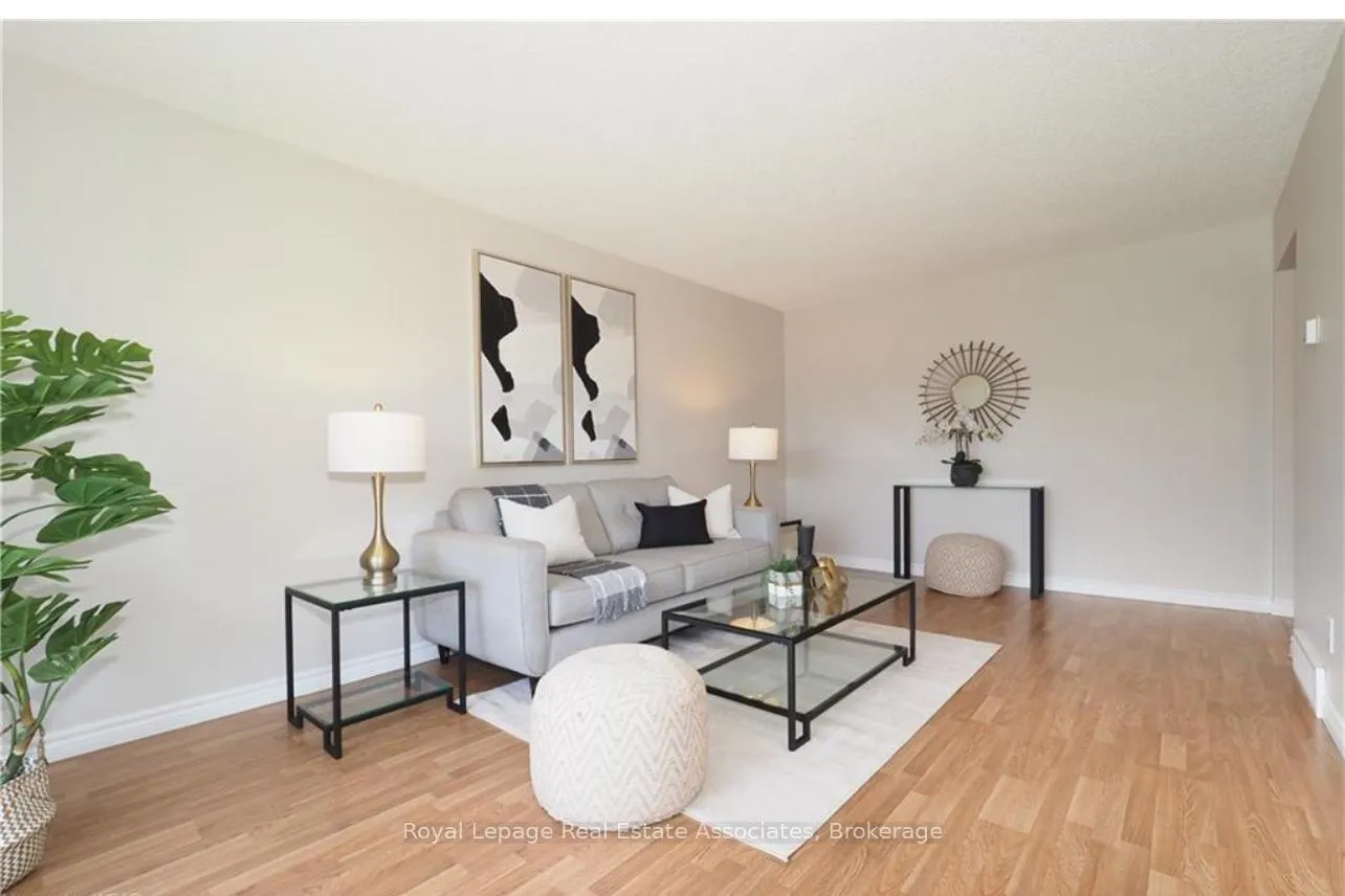 Photo 12 of Unit Main, 86 Overlea Crescent, Kitchener — HOMEH