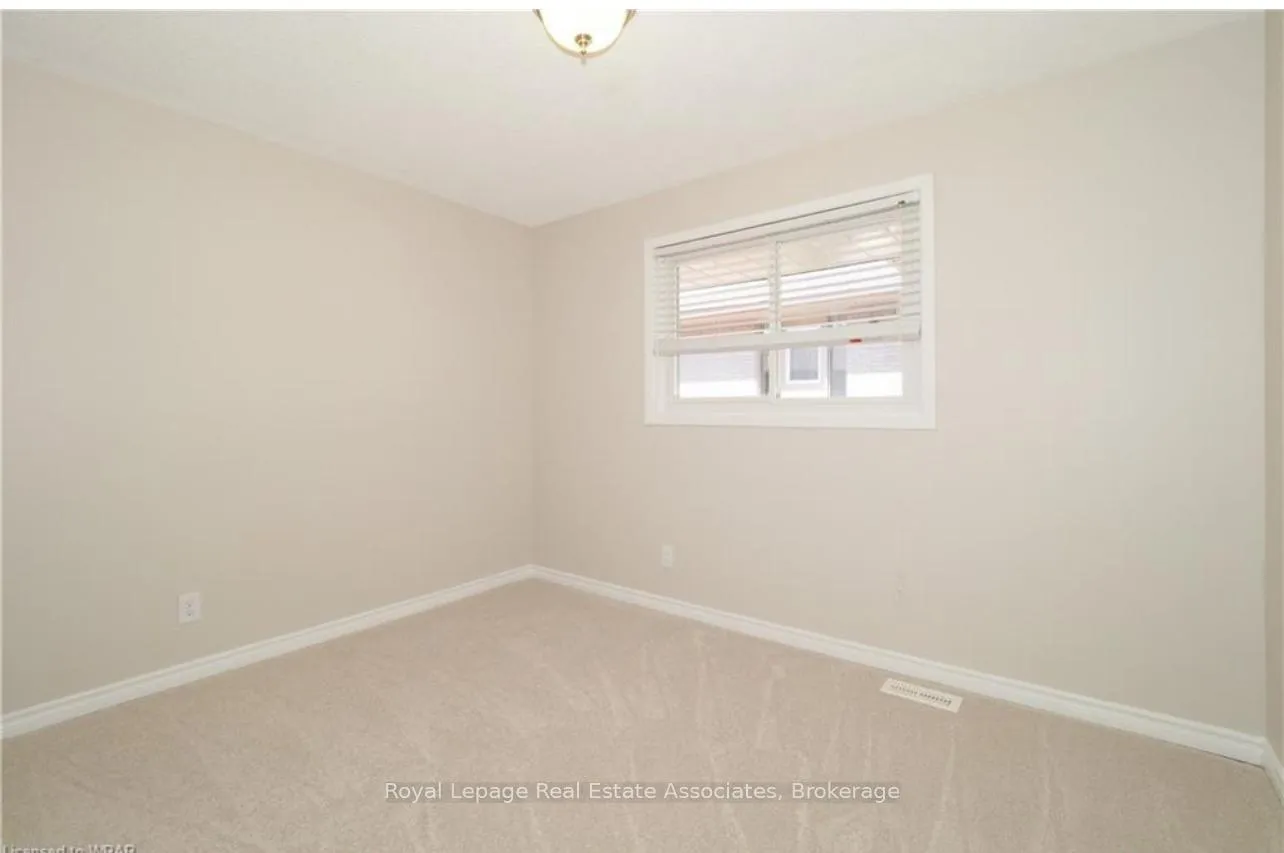 Photo 16 of Unit Main, 86 Overlea Crescent, Kitchener — HOMEH